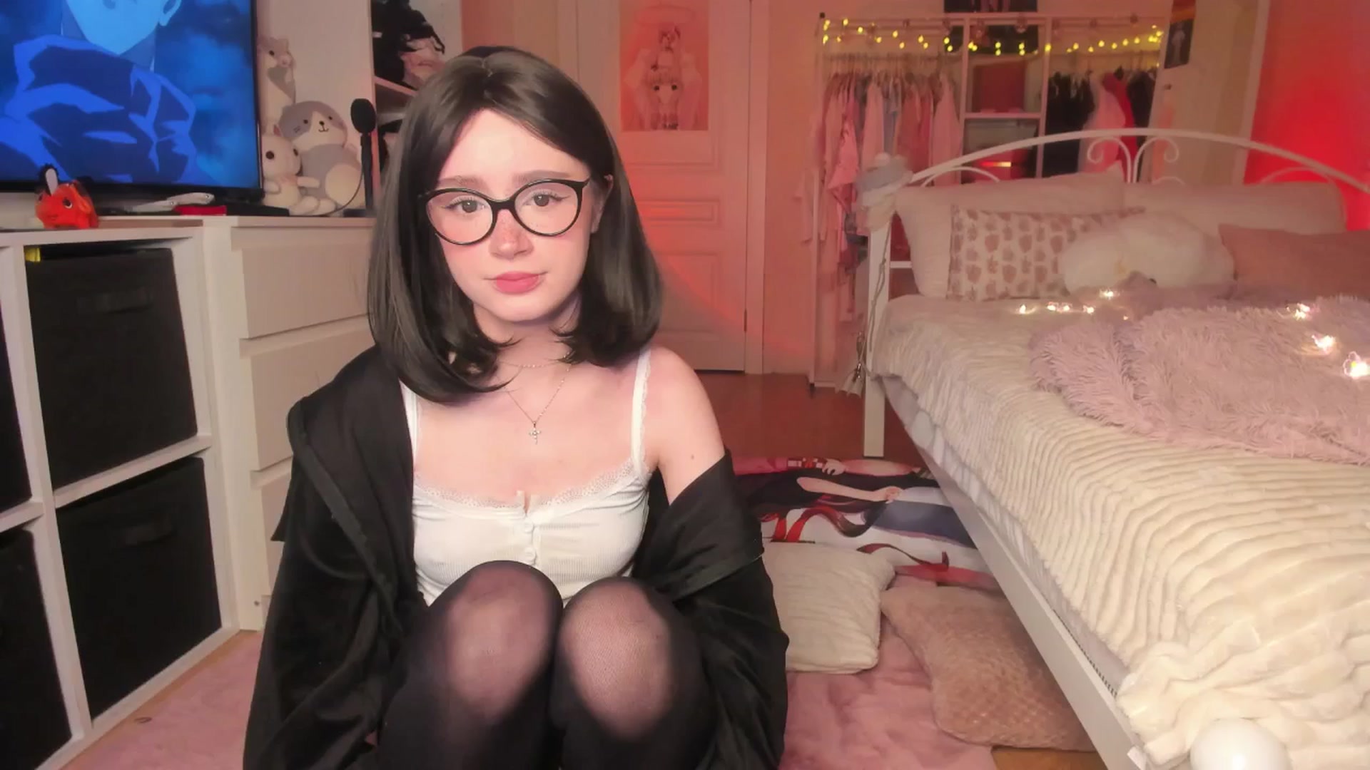Gallery image thumbnail from AliceXsweeT's myfreecams stream on, 03/23/2025, 16:37 image 3 of 20
