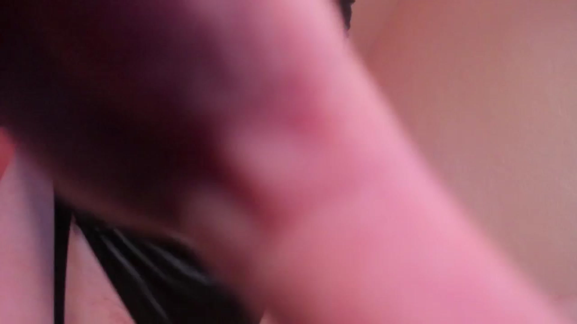 Gallery image thumbnail from AliceXsweeT's myfreecams stream on, 10/10/2025, 17:11 image 5 of 20