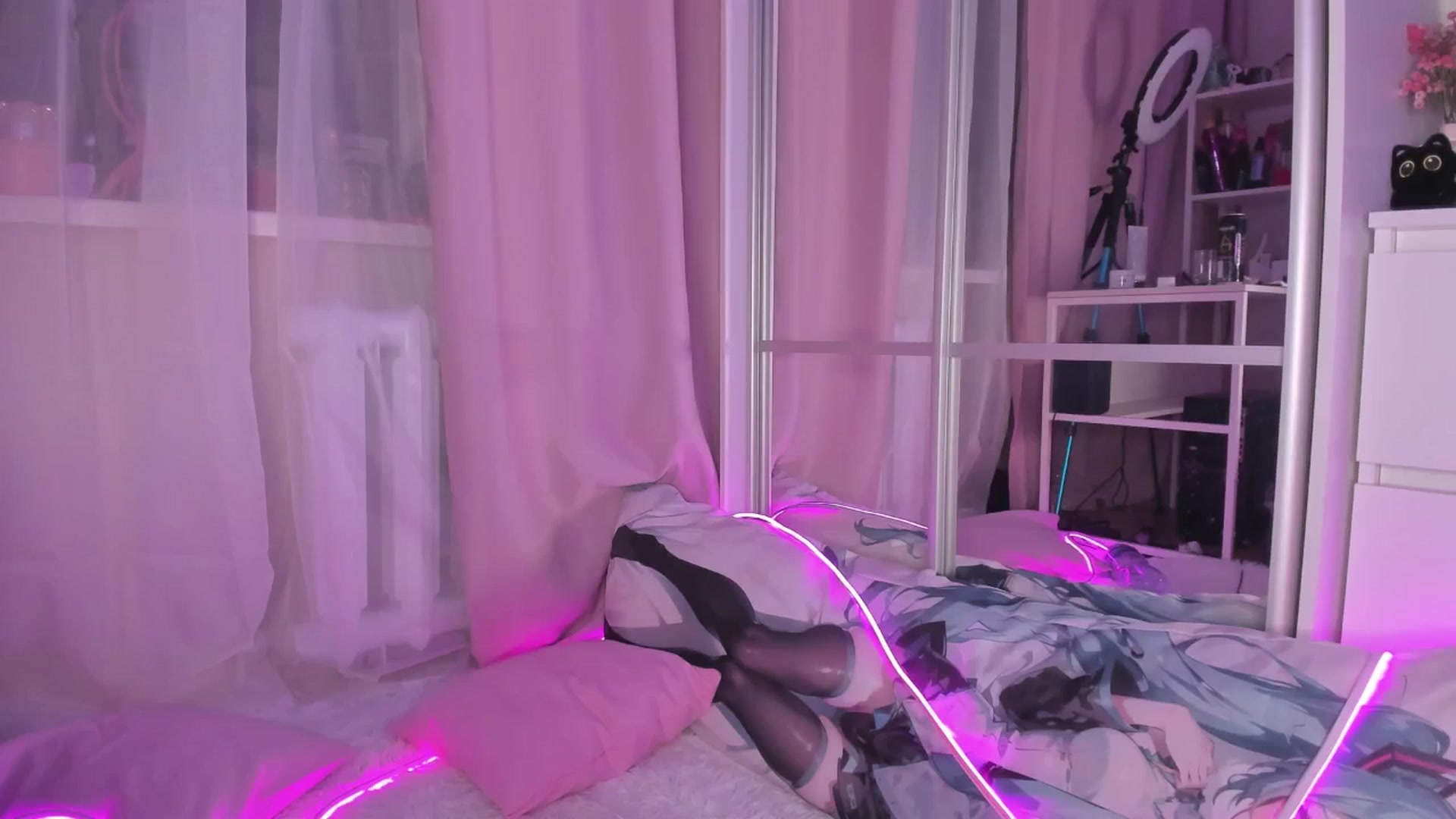 Gallery image thumbnail from AliceXsweeT's myfreecams stream on, 11/07/2025, 16:25 image 7 of 20