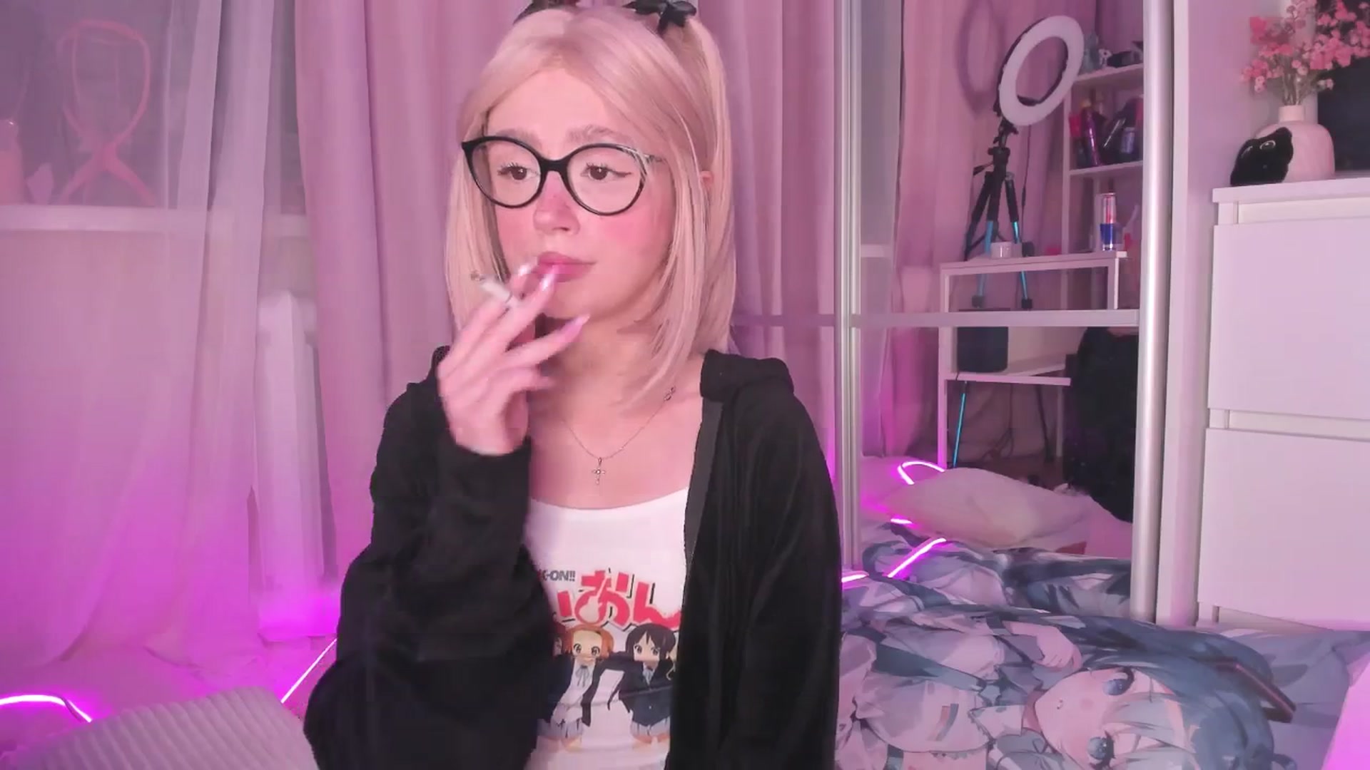 Gallery image thumbnail from AliceXsweeT's myfreecams stream on, 11/25/2025, 16:38 image 18 of 20