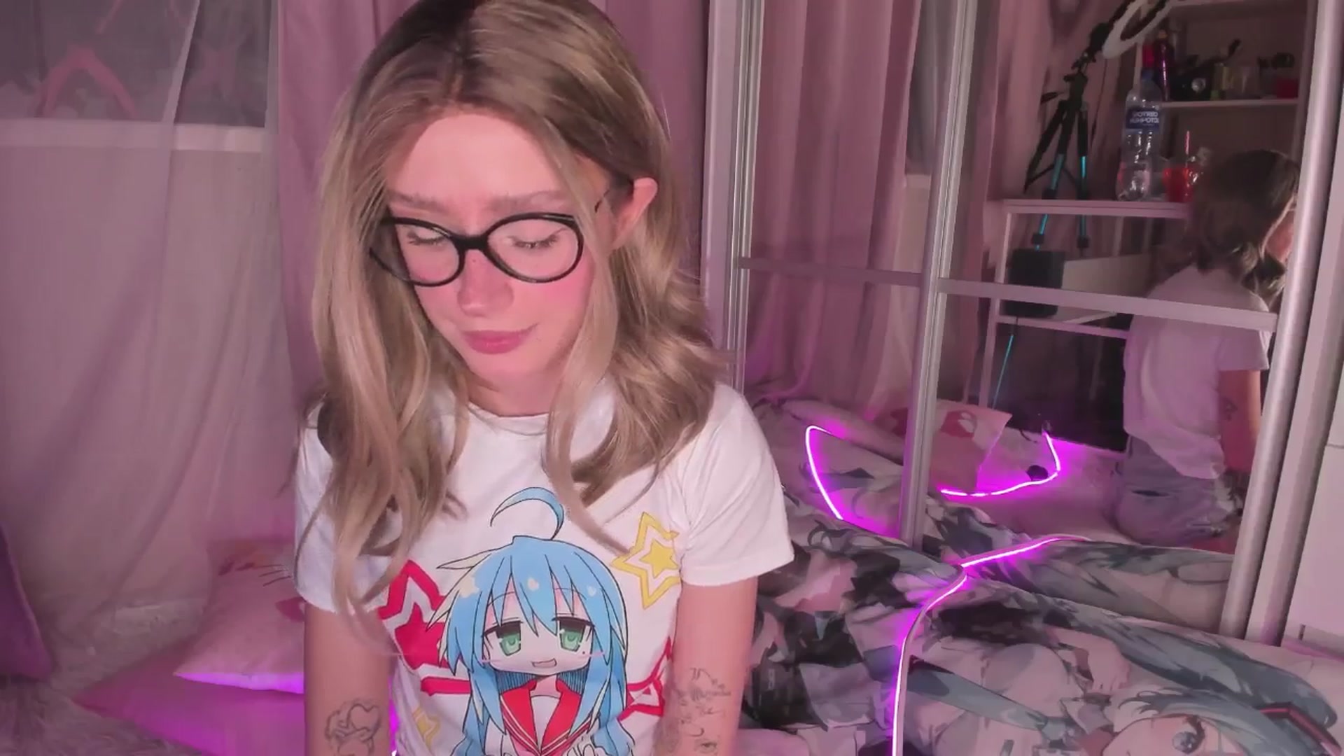 Gallery image thumbnail from AliceXsweeT's myfreecams stream on, 12/26/2025, 17:04 image 7 of 20