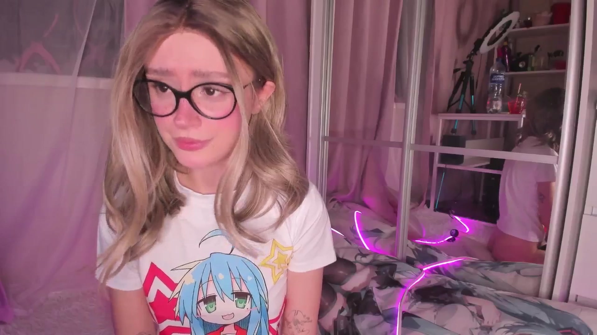 Gallery image thumbnail from AliceXsweeT's myfreecams stream on, 12/26/2025, 17:50 image 13 of 20