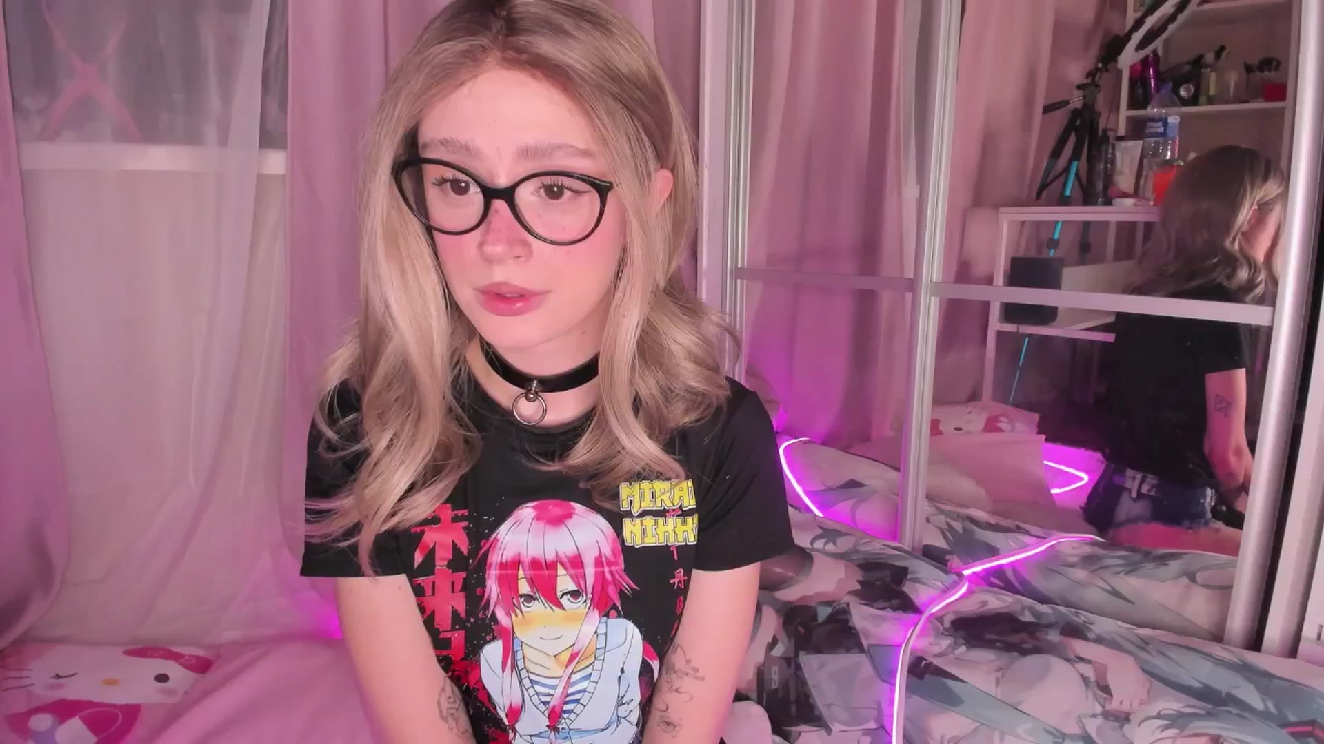 Gallery image thumbnail from AliceXsweeT's myfreecams stream on, 12/28/2025, 15:55 image 15 of 20