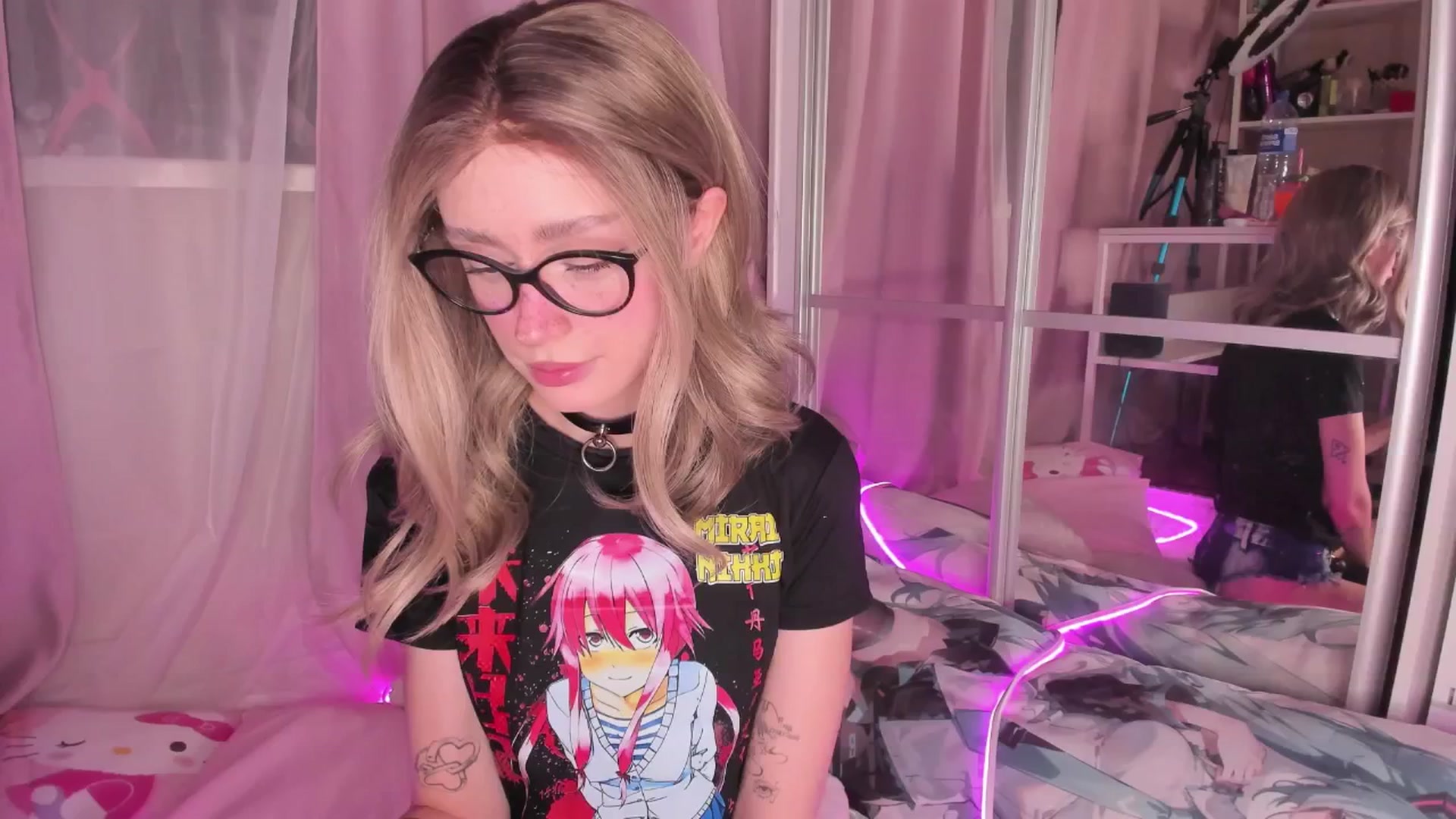 Gallery image thumbnail from AliceXsweeT's myfreecams stream on, 12/28/2025, 15:55 image 16 of 20