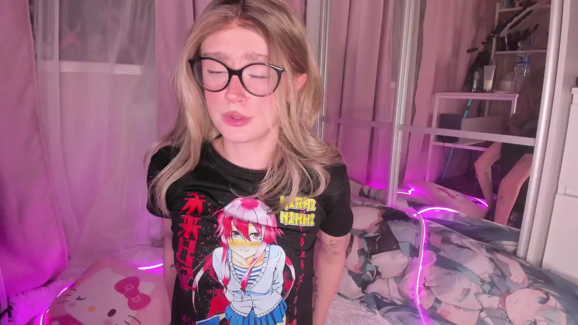 Gallery image thumbnail from AliceXsweeT's myfreecams stream on, 01/02/2026, 15:44 image 11 of 20
