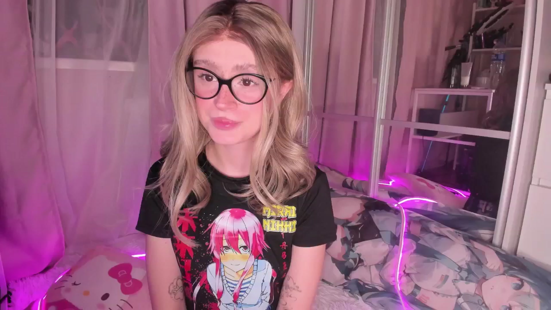 Gallery image thumbnail from AliceXsweeT's myfreecams stream on, 01/02/2026, 15:44 image 9 of 20