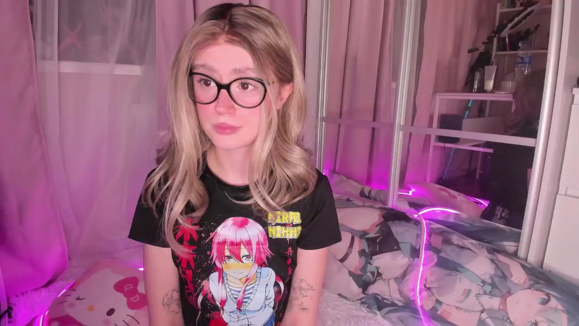 Gallery image thumbnail from AliceXsweeT's myfreecams stream on, 01/02/2026, 15:44 image 7 of 20