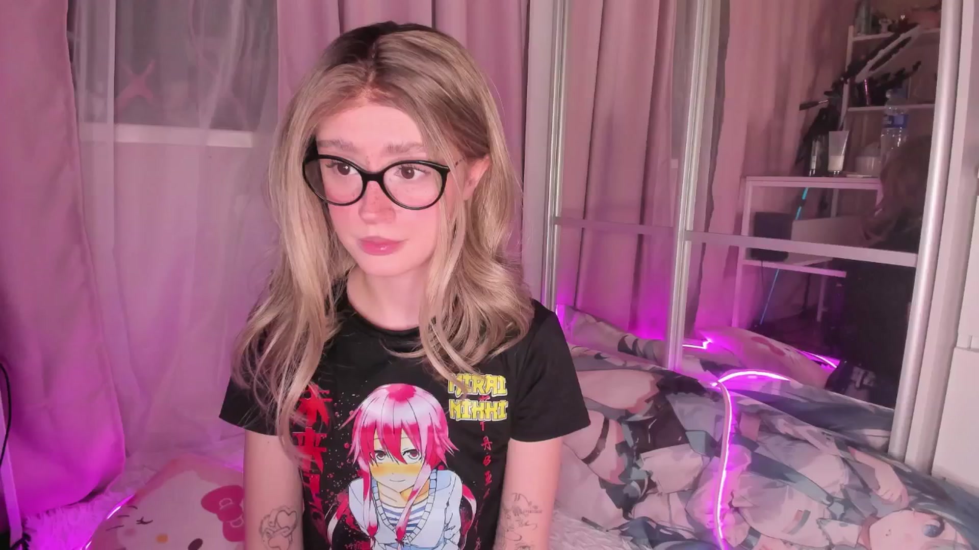 Gallery image thumbnail from AliceXsweeT's myfreecams stream on, 01/02/2026, 15:44 image 4 of 20