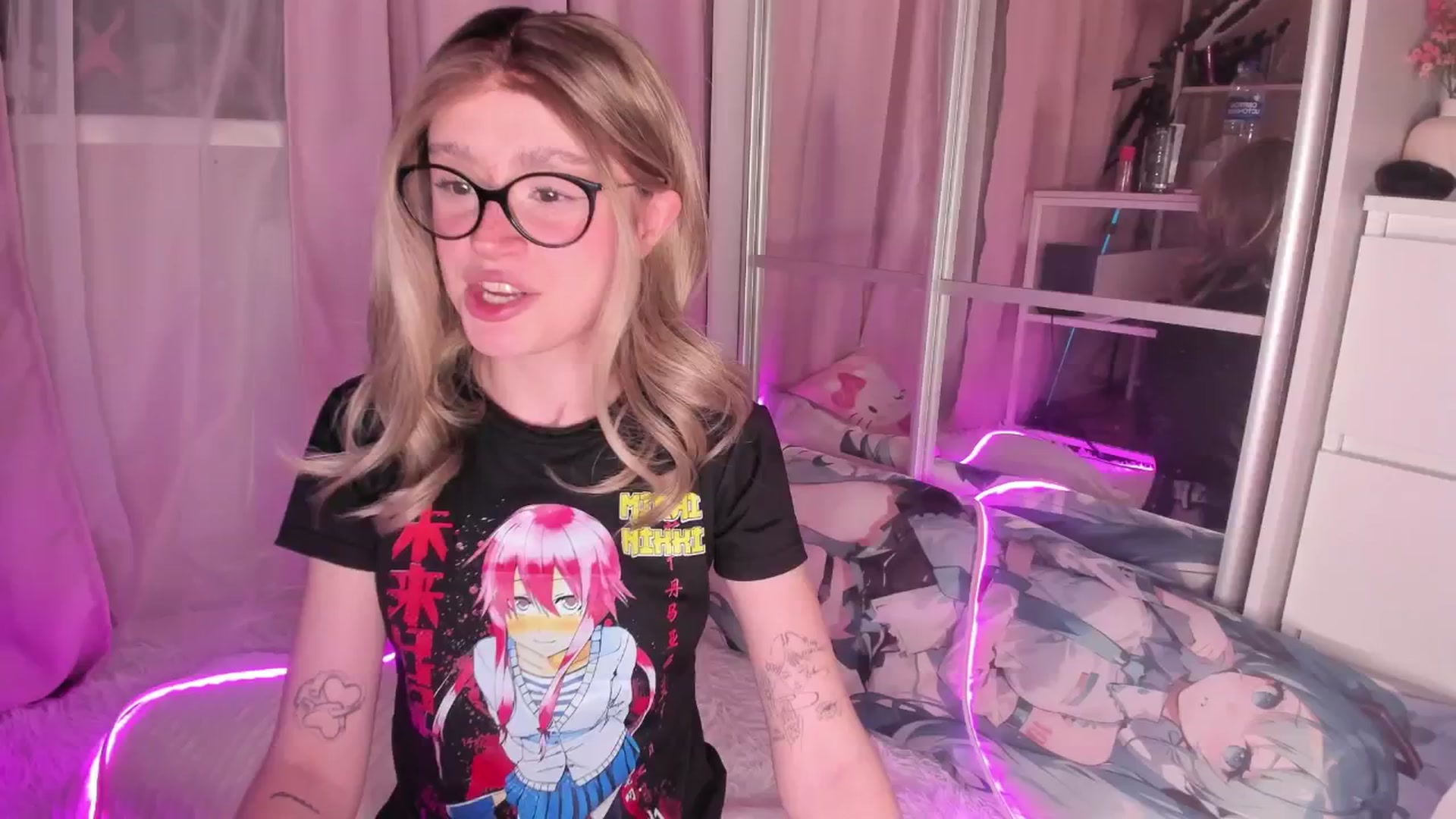 Gallery image thumbnail from AliceXsweeT's myfreecams stream on, 01/02/2026, 17:16 image 4 of 20