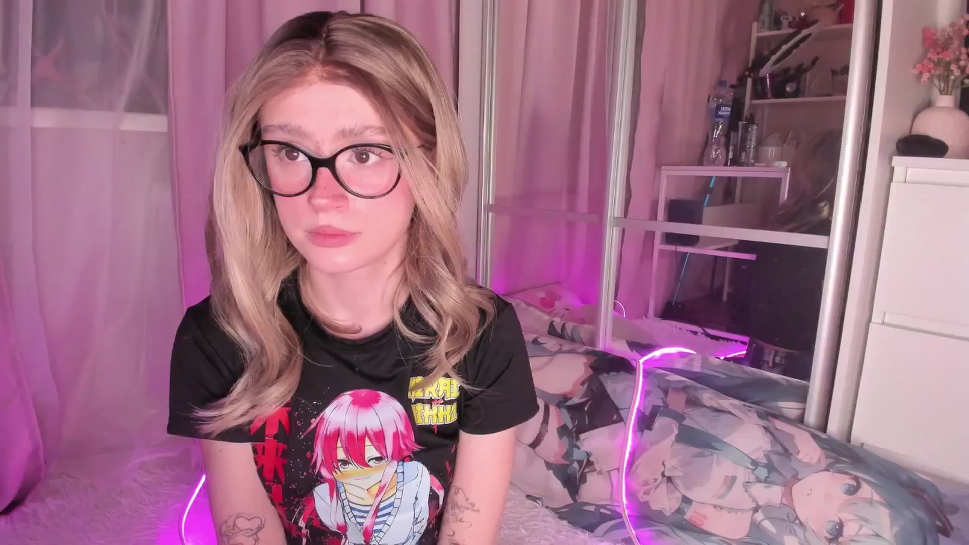 Gallery image thumbnail from AliceXsweeT's myfreecams stream on, 01/02/2026, 17:57 image 2 of 20