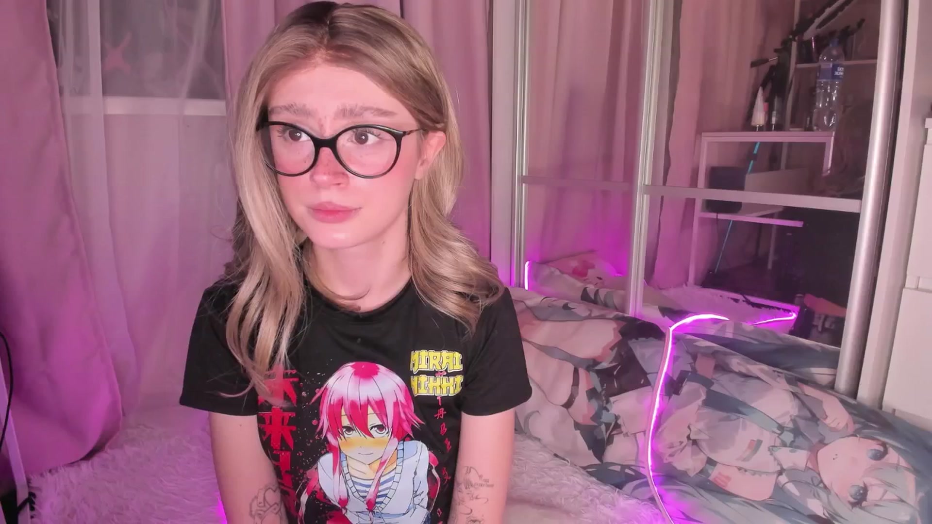 Gallery image thumbnail from AliceXsweeT's myfreecams stream on, 01/02/2026, 18:58 image 9 of 20