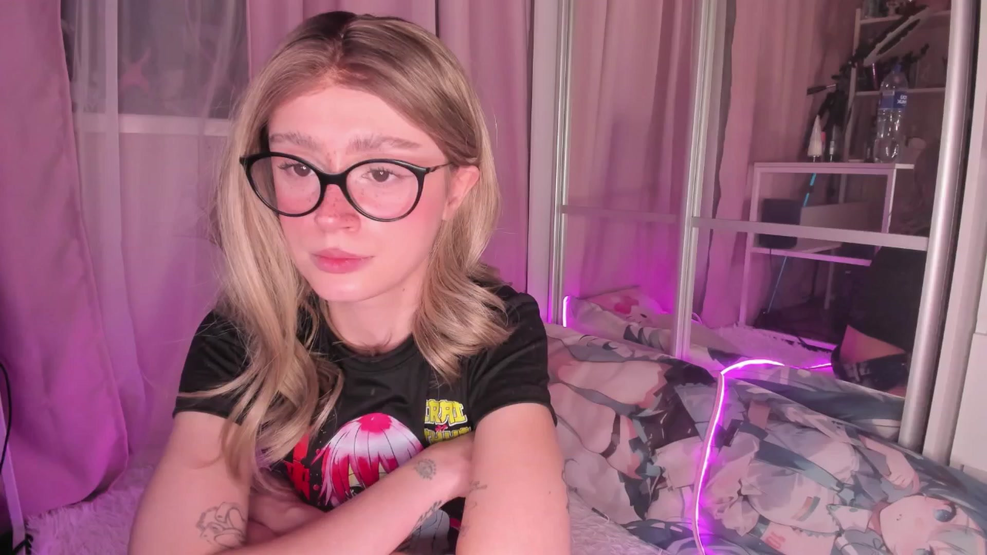Gallery image thumbnail from AliceXsweeT's myfreecams stream on, 01/02/2026, 18:58 image 19 of 20