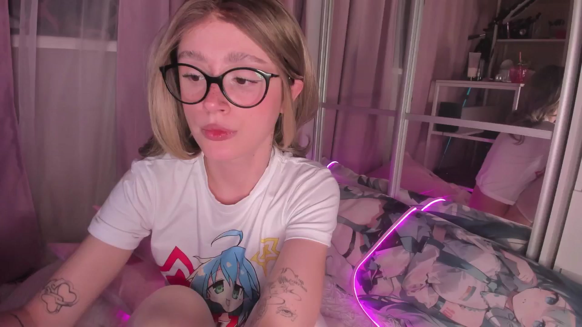 Gallery image thumbnail from AliceXsweeT's myfreecams stream on, 01/03/2026, 18:58 image 20 of 20