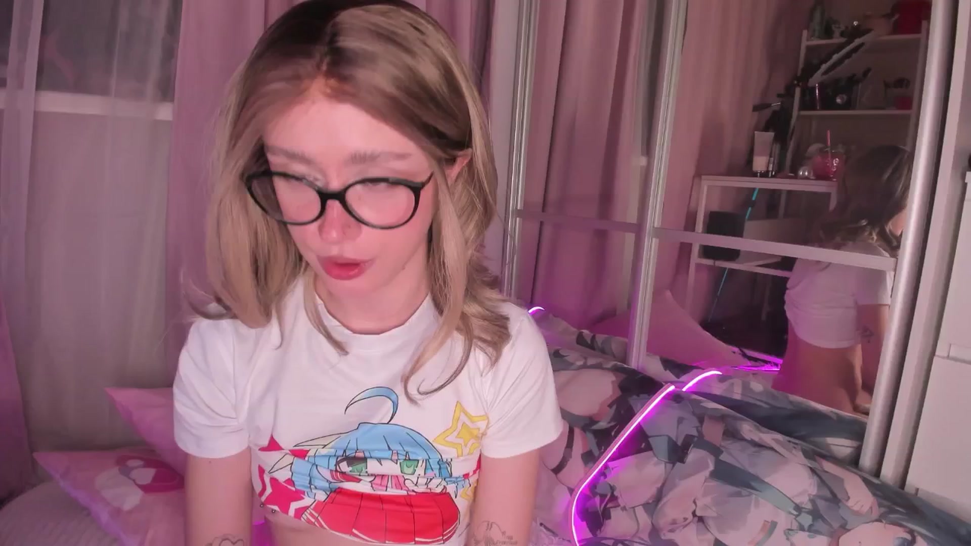 Gallery image thumbnail from AliceXsweeT's myfreecams stream on, 01/03/2026, 18:58 image 10 of 20