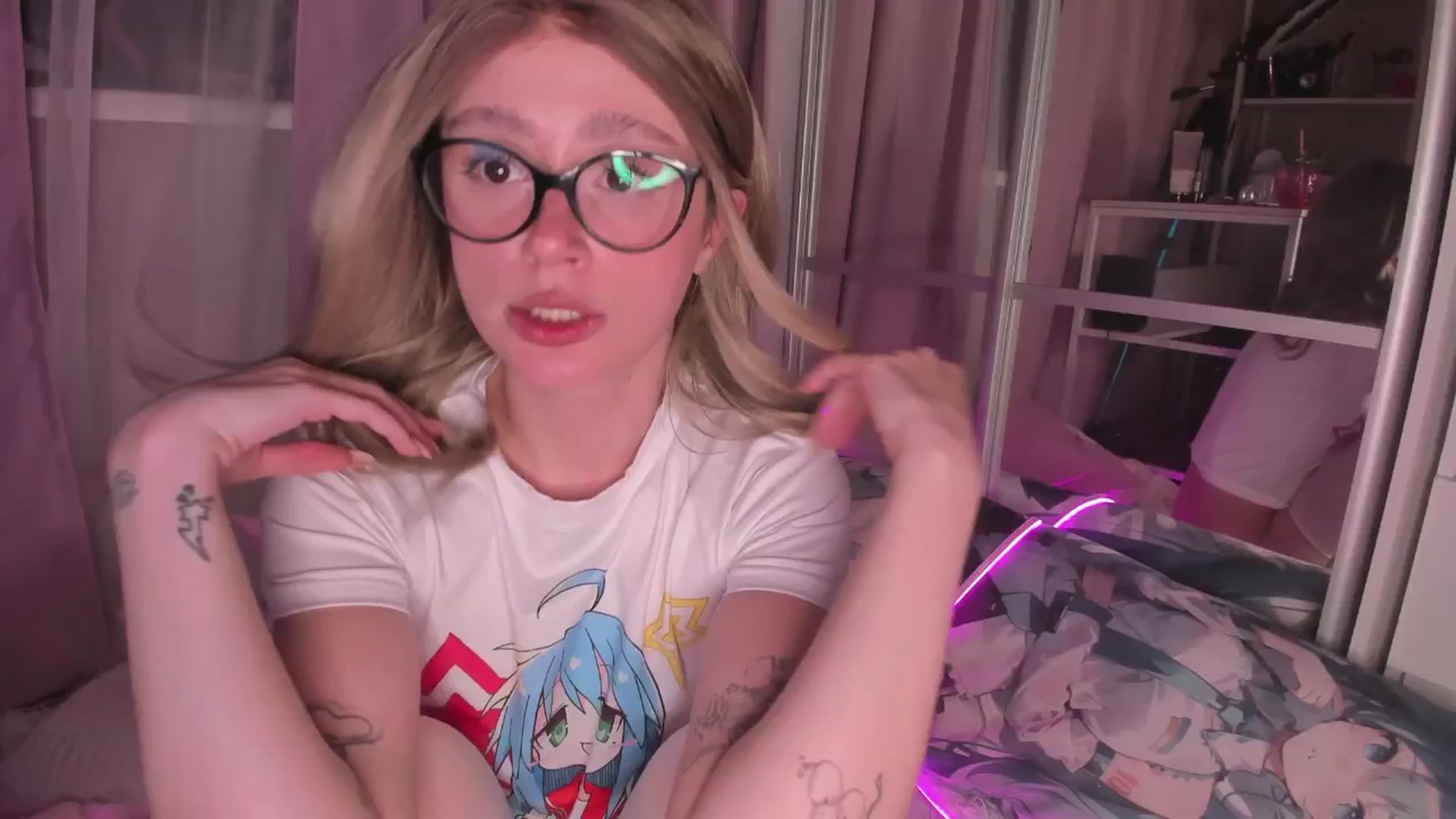Gallery image thumbnail from AliceXsweeT's myfreecams stream on, 01/03/2026, 18:58 image 19 of 20