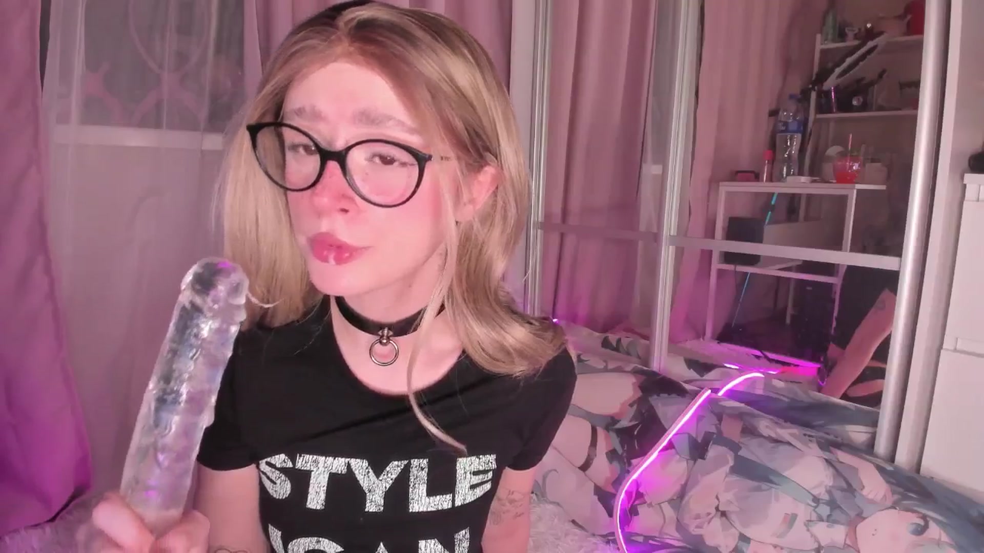 Gallery image thumbnail from AliceXsweeT's myfreecams stream on, 01/04/2026, 17:29 image 11 of 20