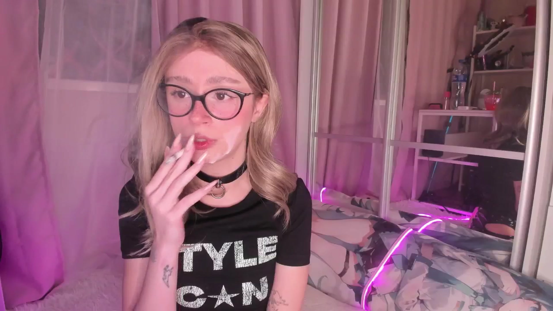Gallery image thumbnail from AliceXsweeT's myfreecams stream on, 01/04/2026, 18:00 image 19 of 20
