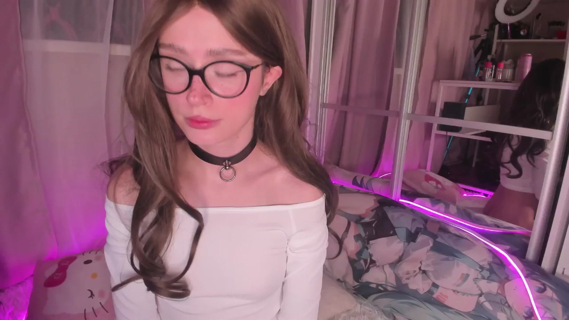 Gallery image thumbnail from AliceXsweeT's myfreecams stream on, 01/08/2026, 18:02 image 12 of 20