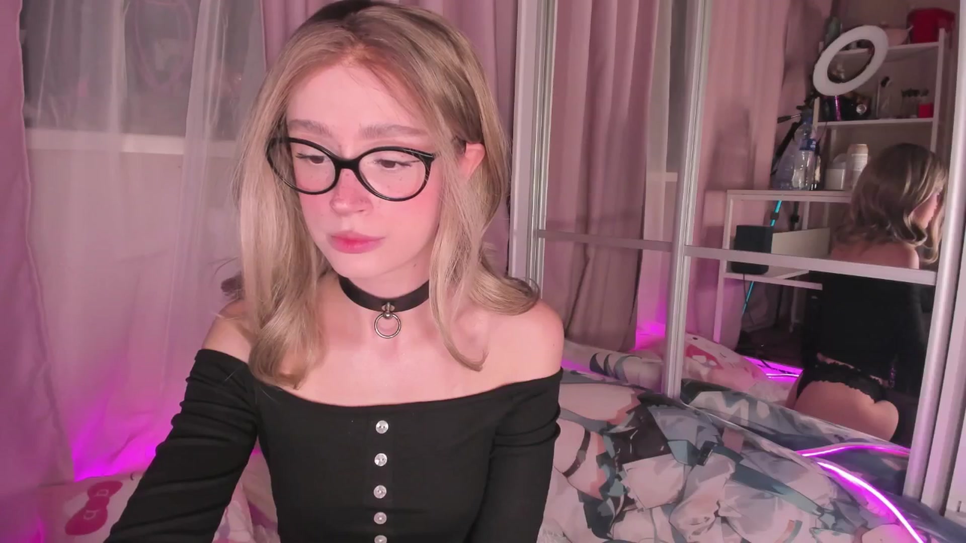 Gallery image thumbnail from AliceXsweeT's myfreecams stream on, 01/11/2026, 15:50 image 10 of 20