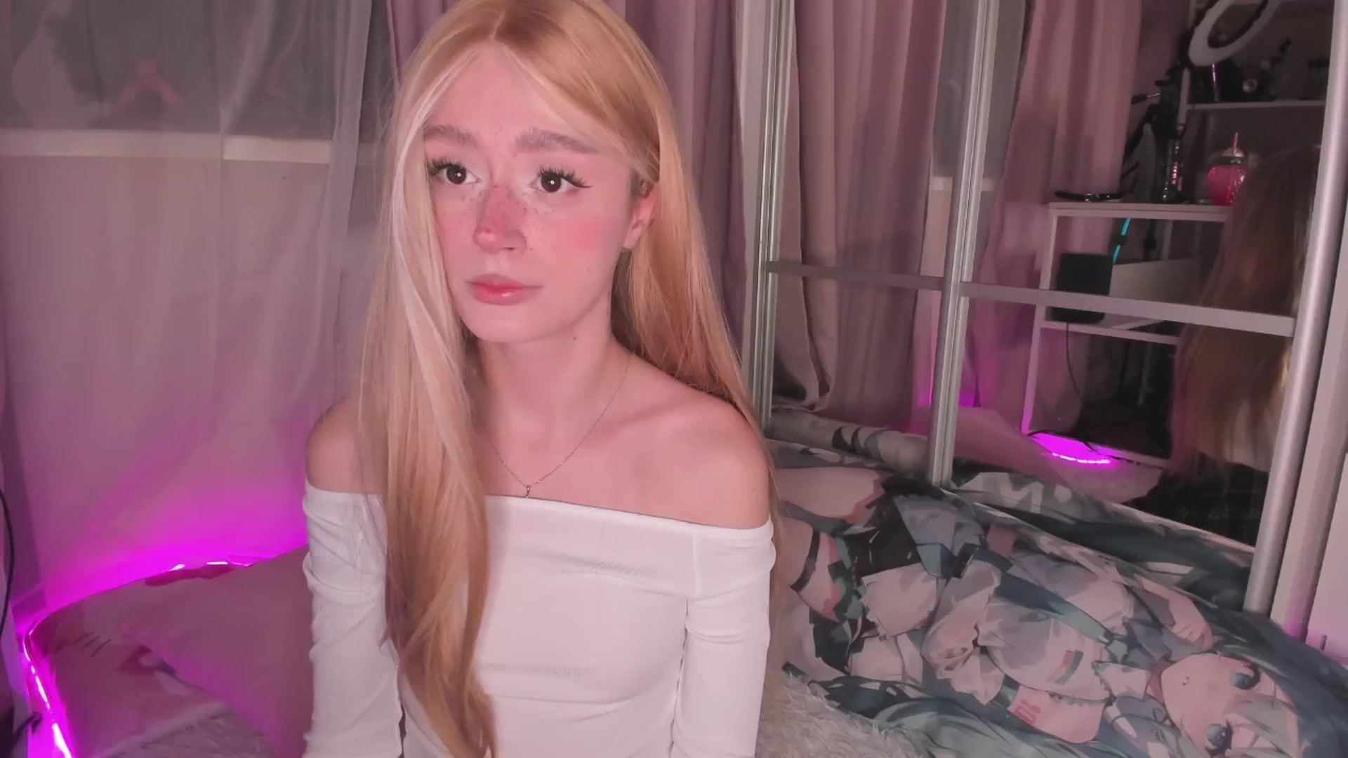 Gallery image thumbnail from AliceXsweeT's myfreecams stream on, 01/14/2026, 15:46 image 20 of 20