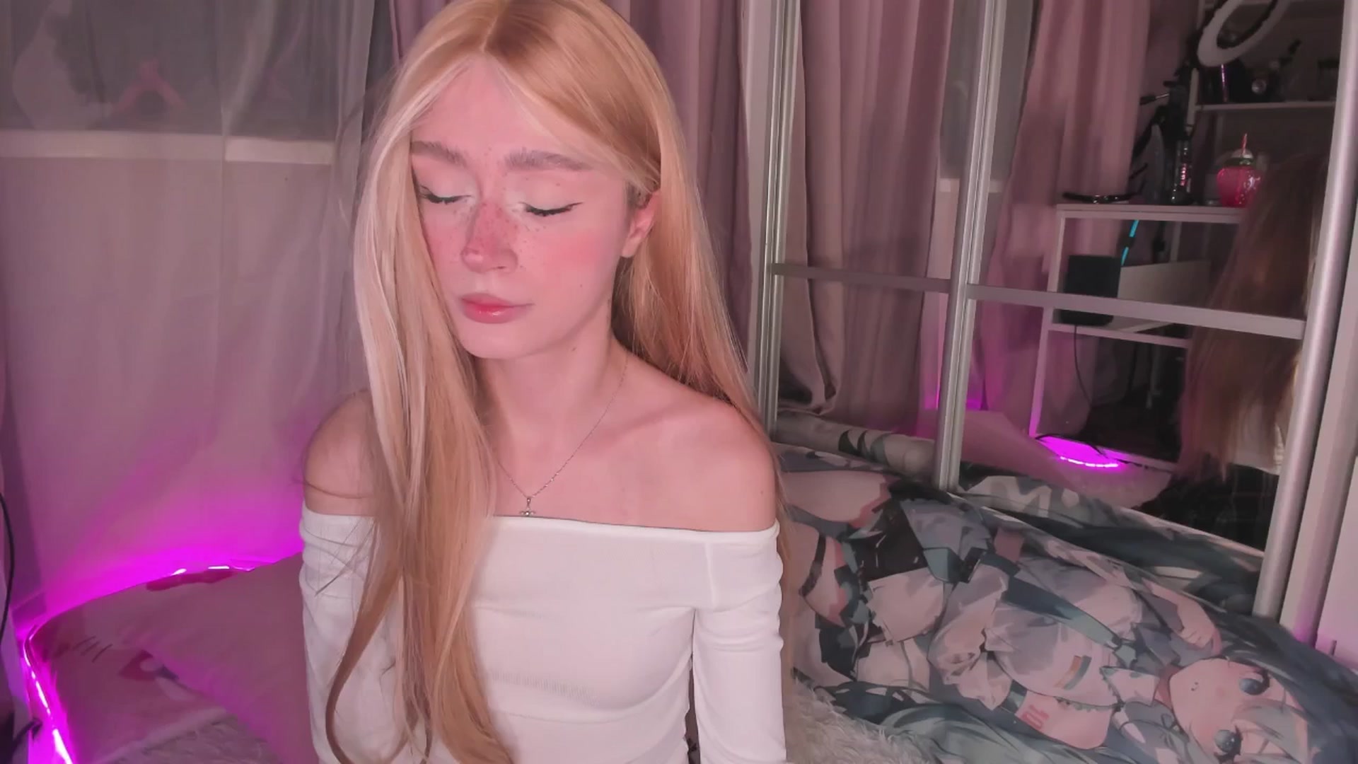 Gallery image thumbnail from AliceXsweeT's myfreecams stream on, 01/14/2026, 15:46 image 15 of 20