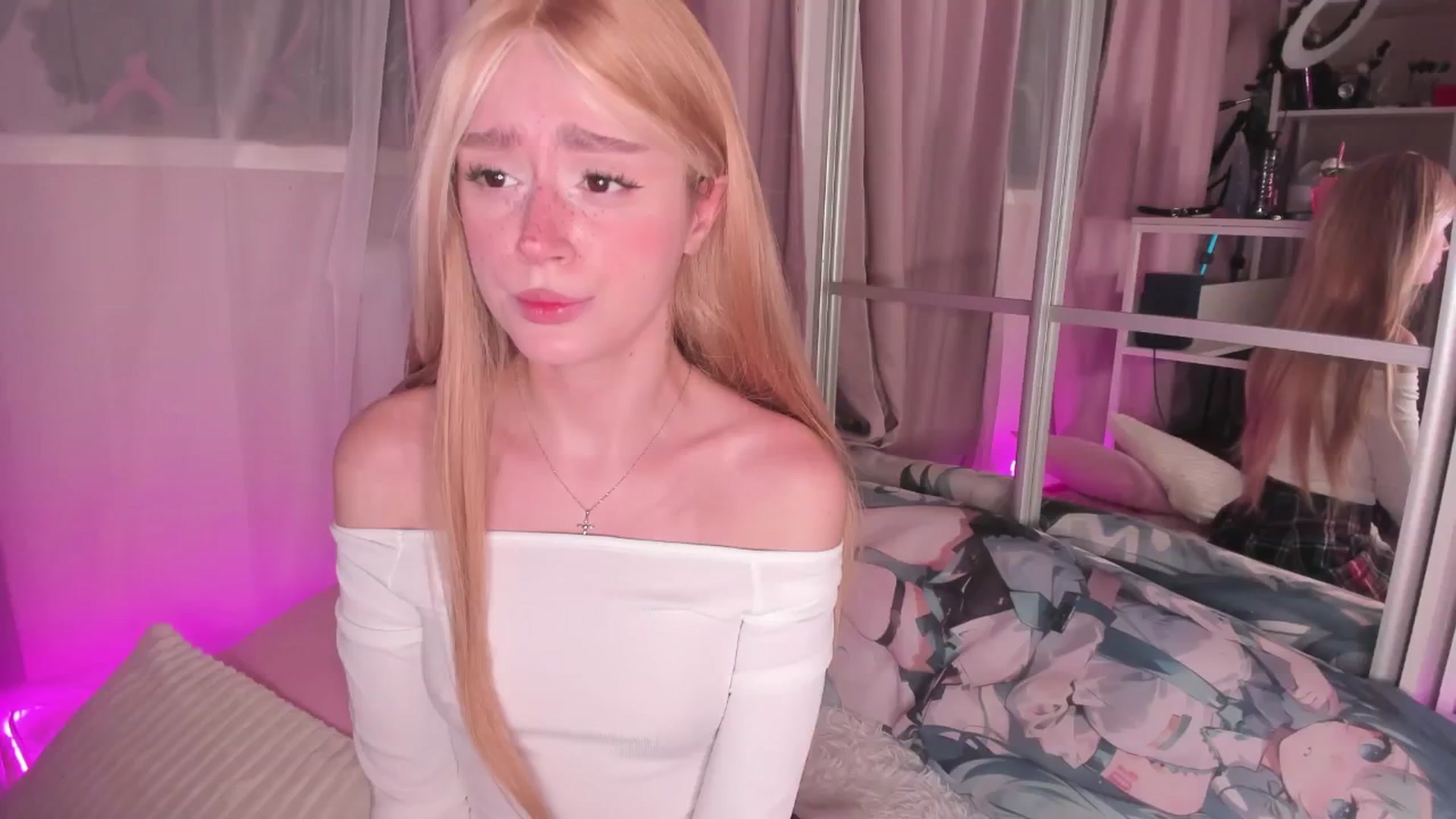 Gallery image thumbnail from AliceXsweeT's myfreecams stream on, 01/14/2026, 17:15 image 10 of 20