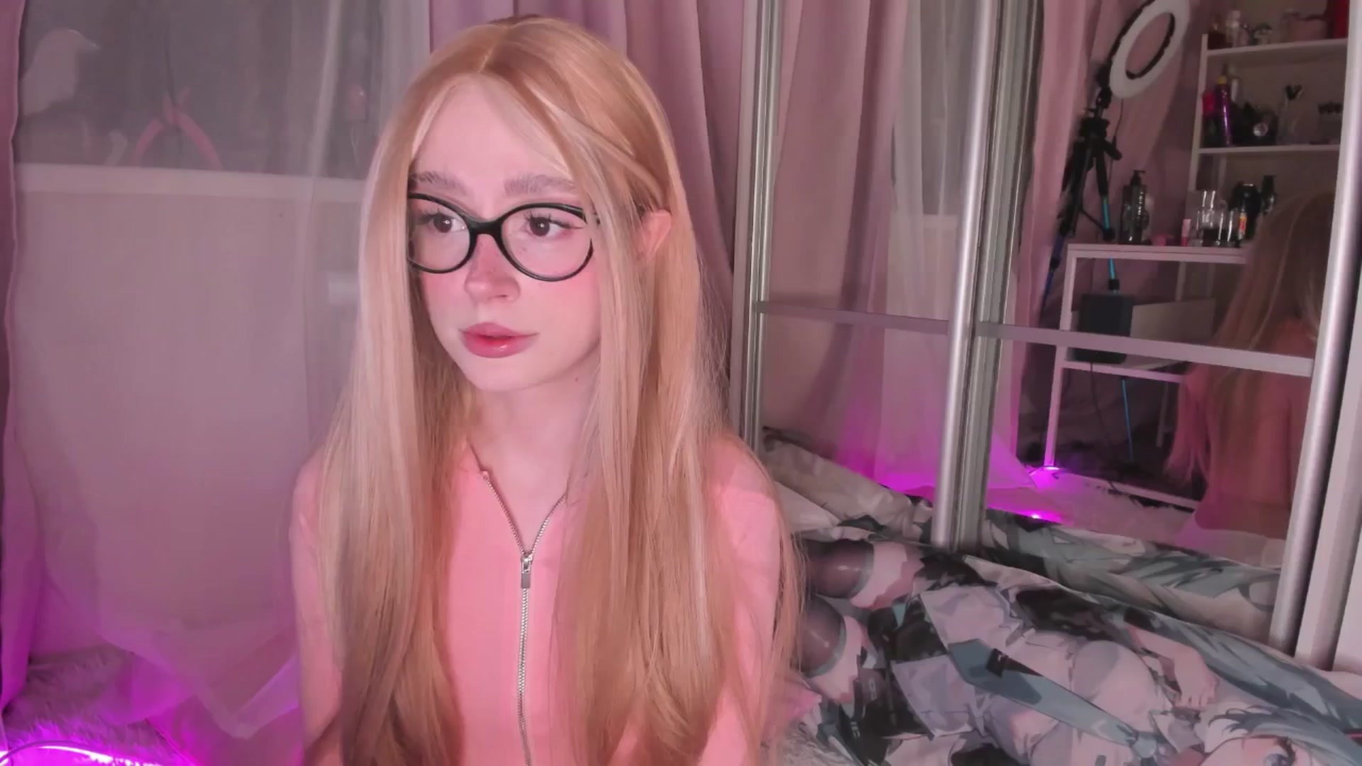 Gallery image thumbnail from AliceXsweeT's myfreecams stream on, 01/26/2026, 17:55 image 8 of 20