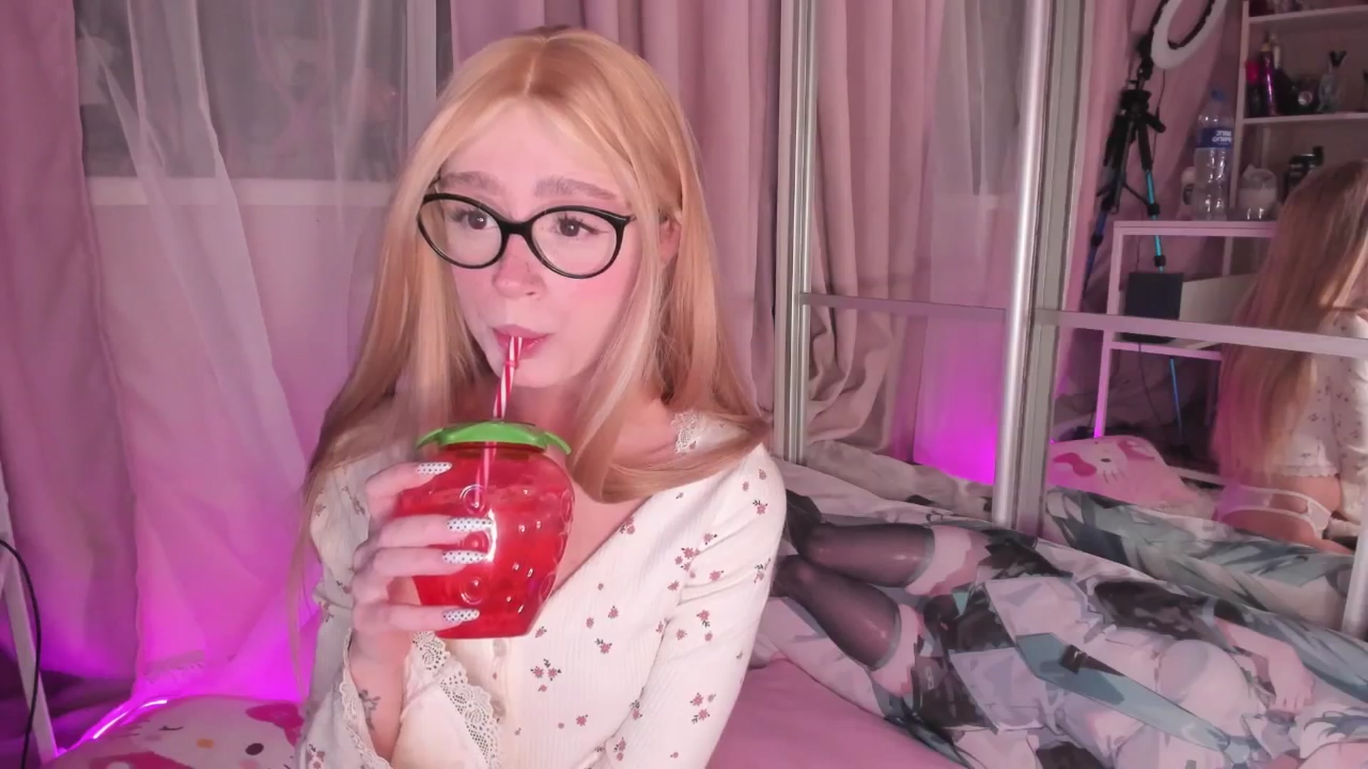 Gallery image thumbnail from AliceXsweeT's myfreecams stream on, 01/29/2026, 16:11 image 20 of 20