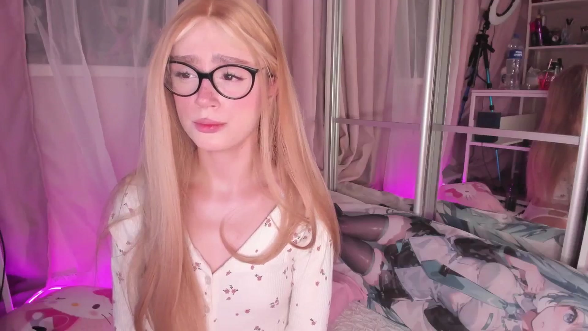 Gallery image thumbnail from AliceXsweeT's myfreecams stream on, 01/29/2026, 16:54 image 9 of 20