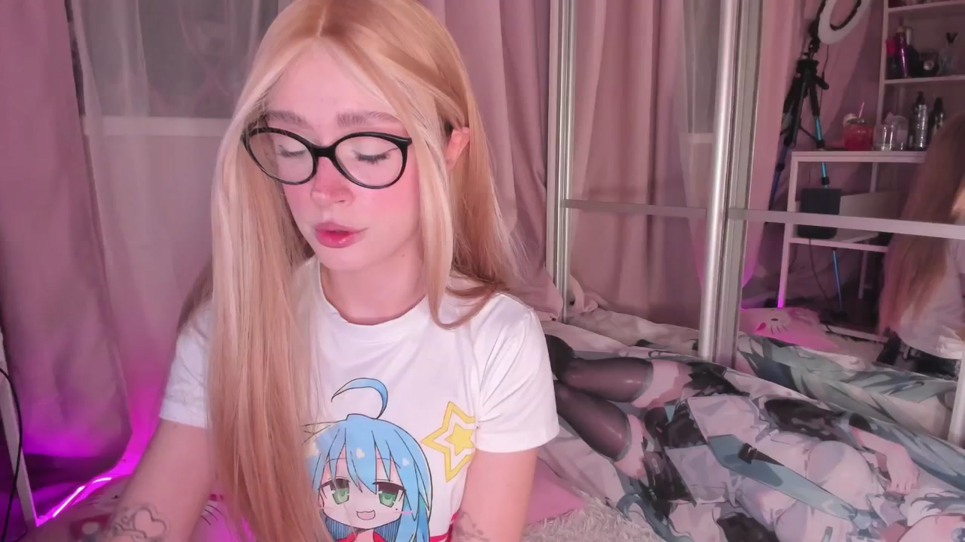Gallery image thumbnail from AliceXsweeT's myfreecams stream on, 01/30/2026, 16:32 image 13 of 20
