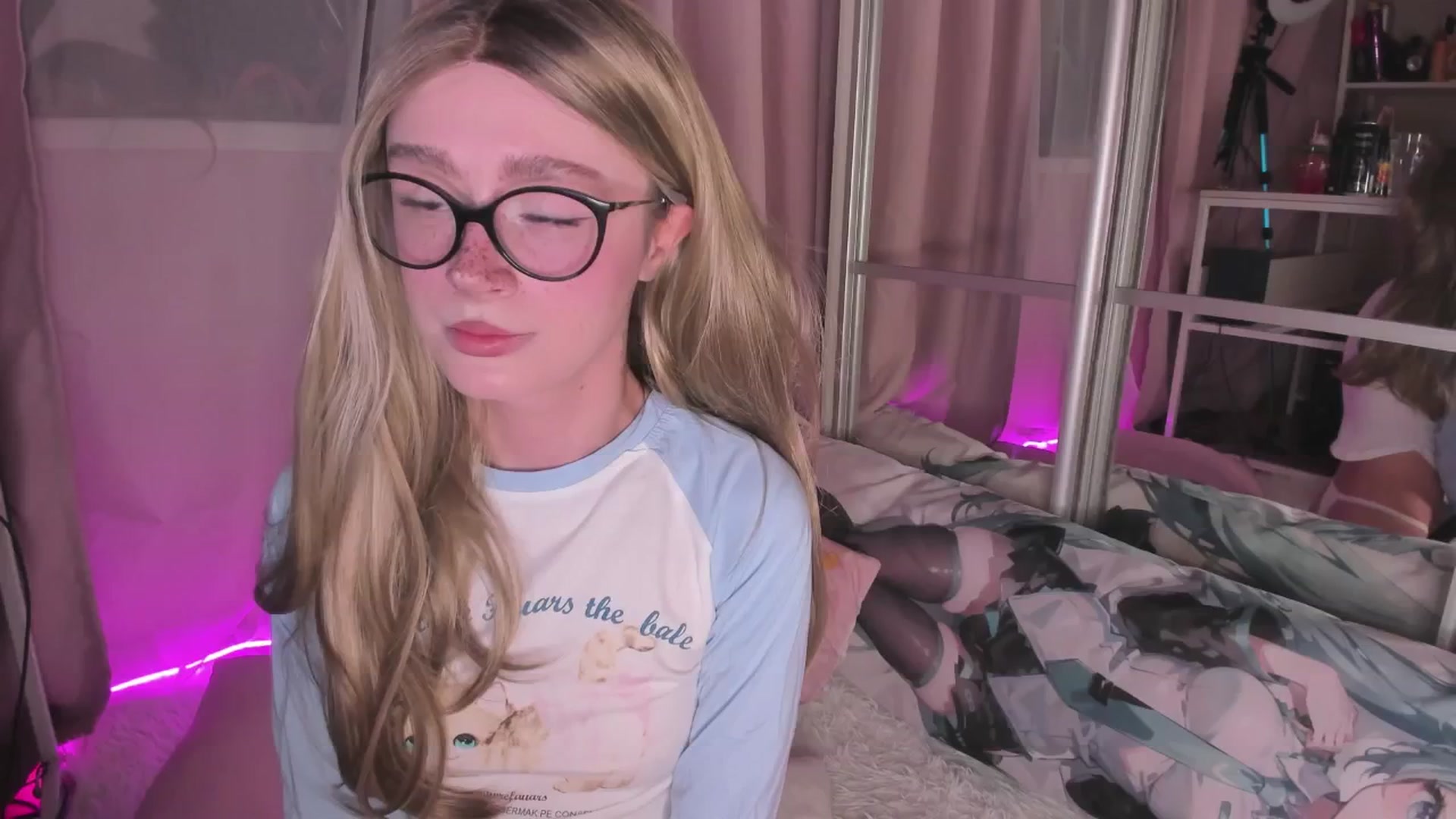 Gallery image thumbnail from AliceXsweeT's myfreecams stream on, 02/06/2026, 15:58 image 2 of 20