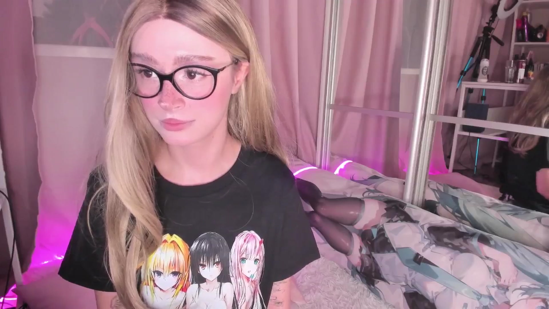 Gallery image thumbnail from AliceXsweeT's myfreecams stream on, 02/09/2026, 16:01 image 18 of 20