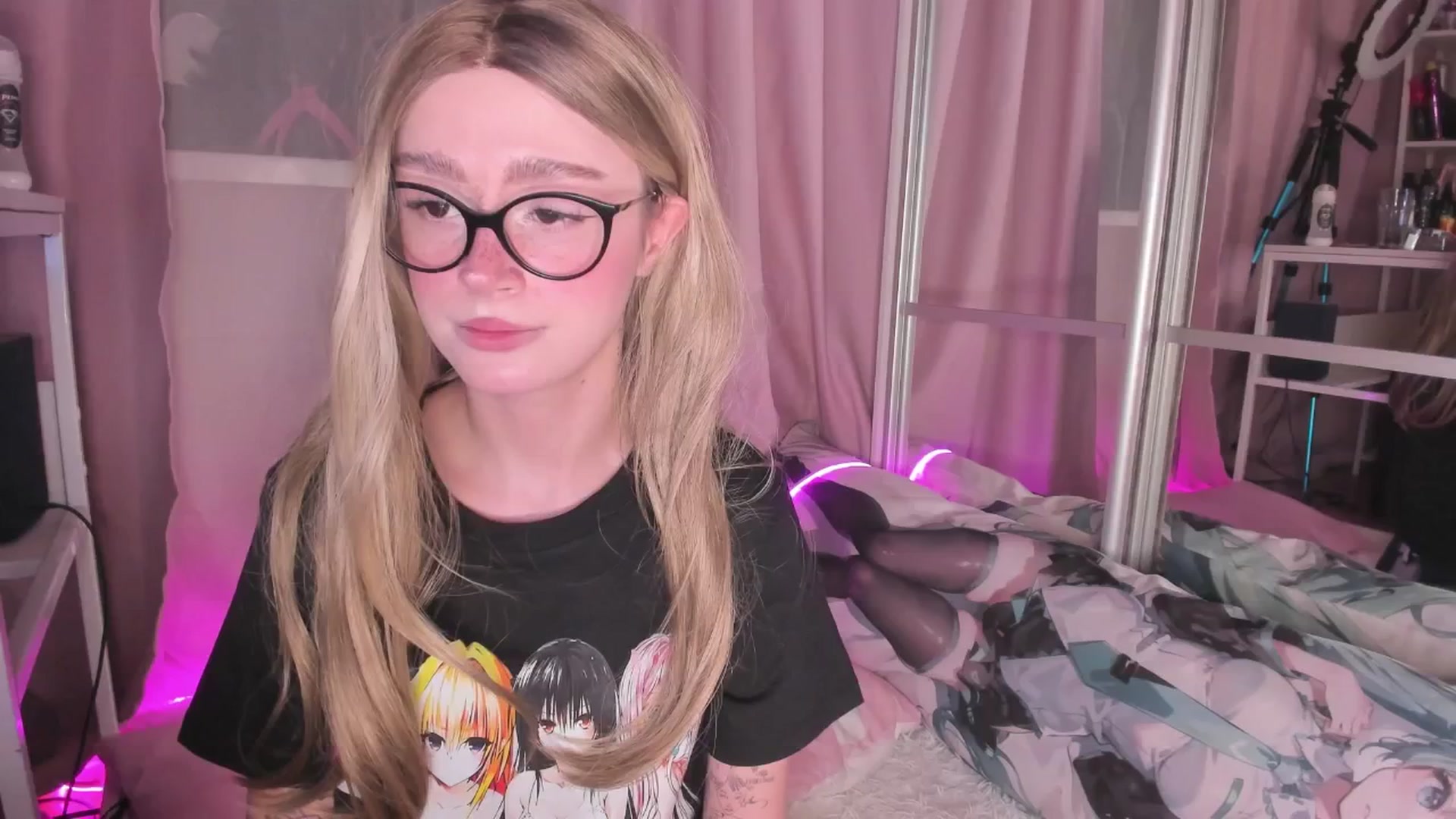 Gallery image thumbnail from AliceXsweeT's myfreecams stream on, 02/09/2026, 18:31 image 5 of 20
