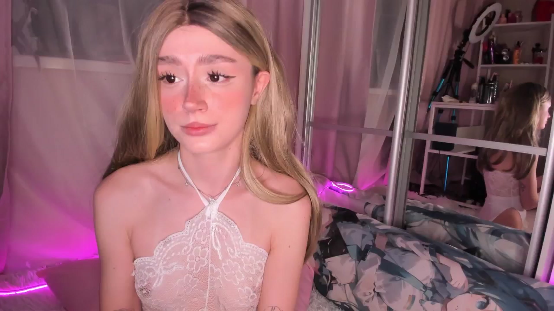 Gallery image thumbnail from AliceXsweeT's myfreecams stream on, 02/21/2026, 17:55 image 3 of 20