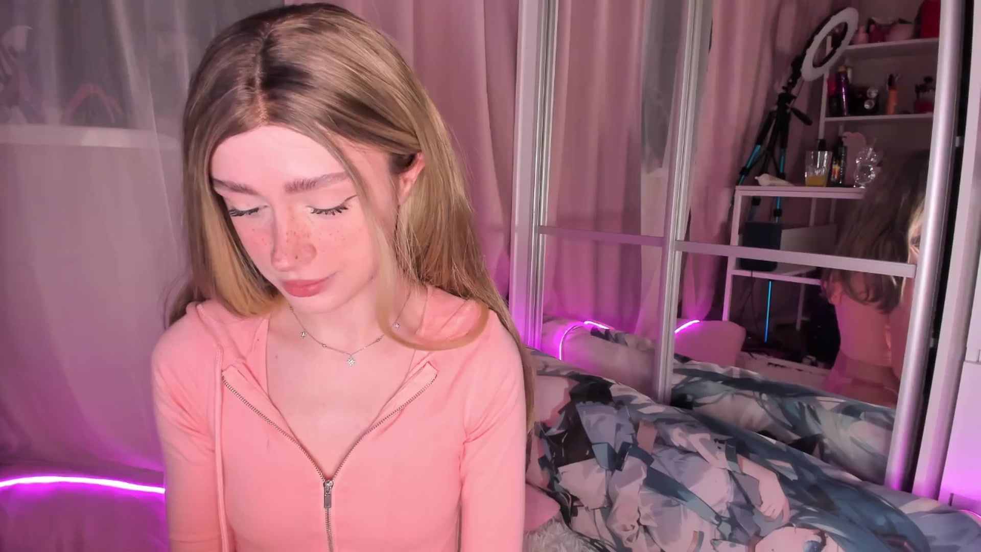Gallery image thumbnail from AliceXsweeT's myfreecams stream on, 02/26/2026, 16:55 image 13 of 20