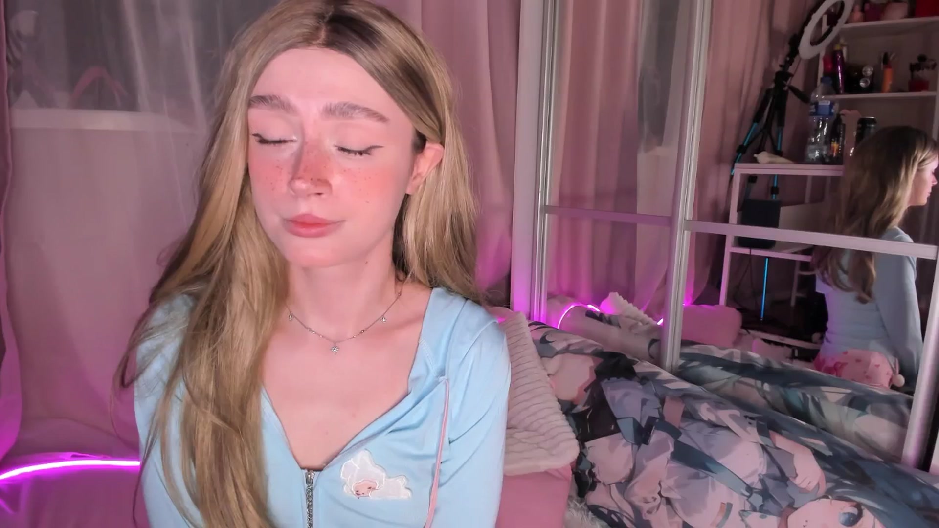 Gallery image thumbnail from AliceXsweeT's myfreecams stream on, 02/27/2026, 17:14 image 20 of 20