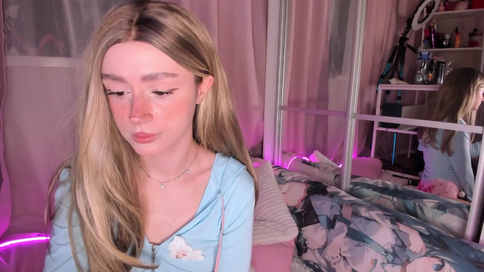 Gallery image thumbnail from AliceXsweeT's myfreecams stream on, 02/27/2026, 17:14 image 14 of 20