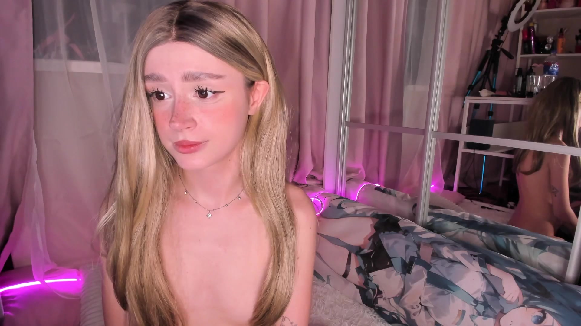 Gallery image thumbnail from AliceXsweeT's myfreecams stream on, 03/02/2026, 17:39 image 16 of 20