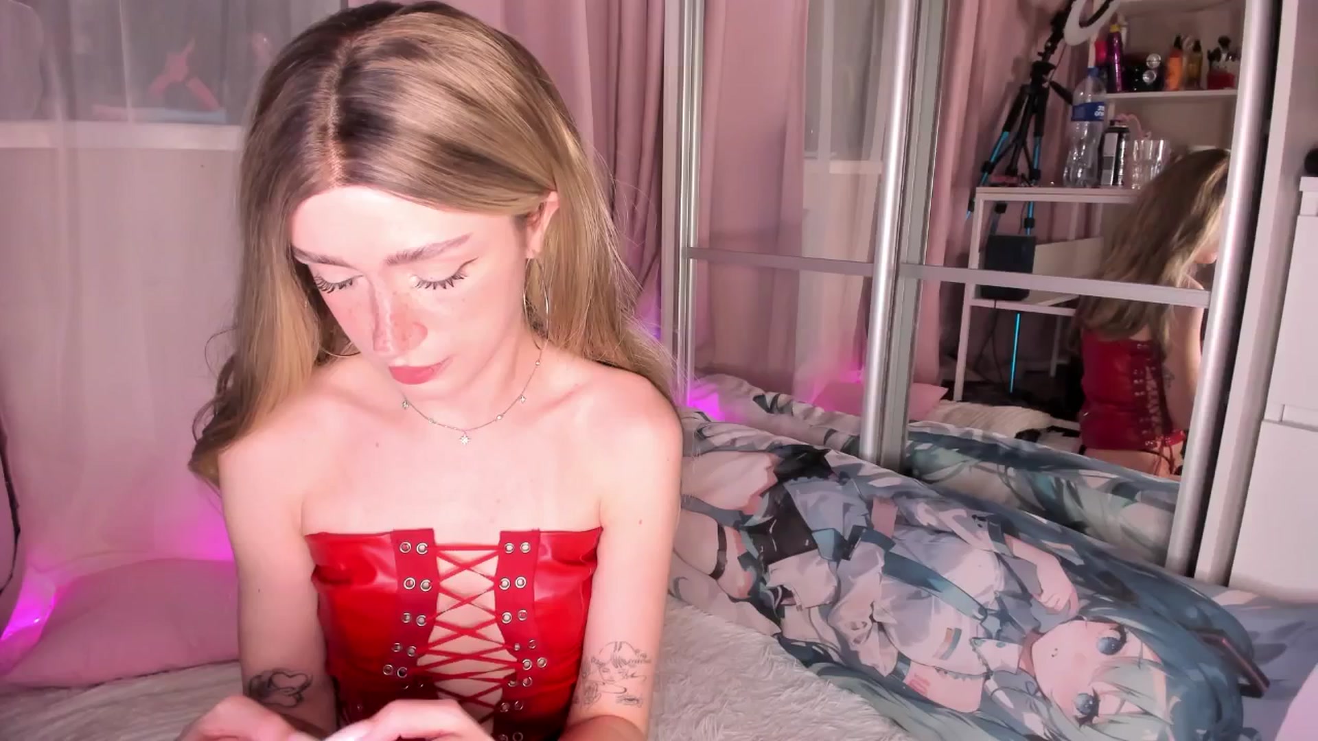 Gallery image thumbnail from AliceXsweeT's myfreecams stream on, 03/07/2026, 18:21 image 1 of 20