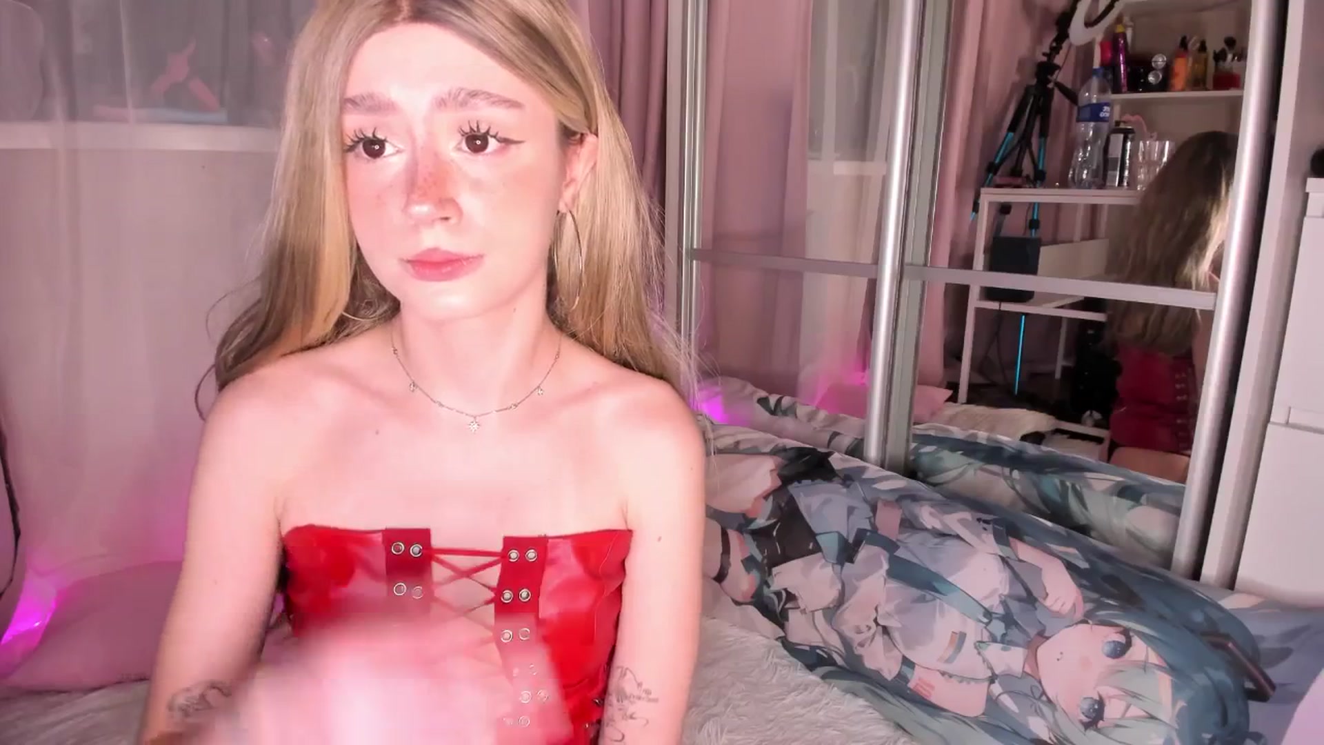 Gallery image thumbnail from AliceXsweeT's myfreecams stream on, 03/07/2026, 18:21 image 2 of 20