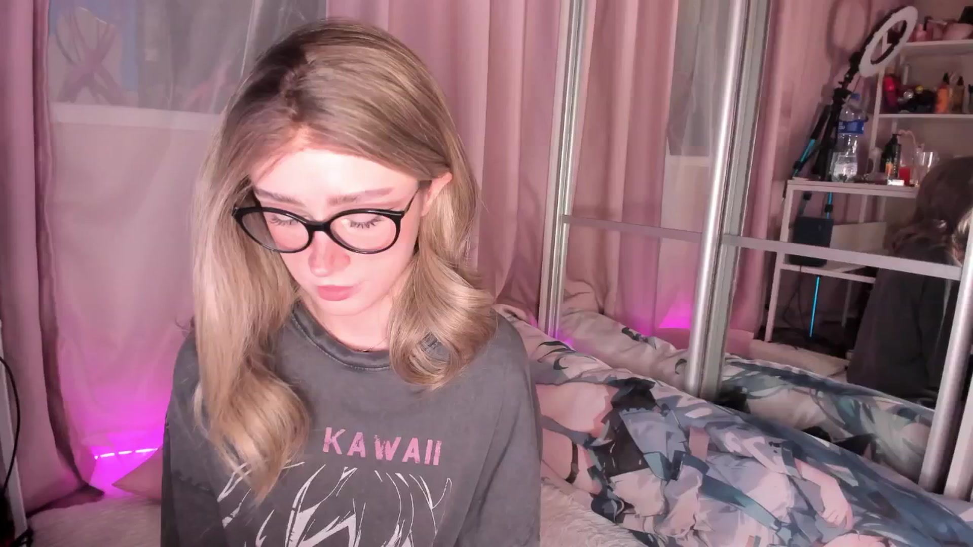 Gallery image thumbnail from AliceXsweeT's myfreecams stream on, 03/09/2026, 15:48 image 18 of 20