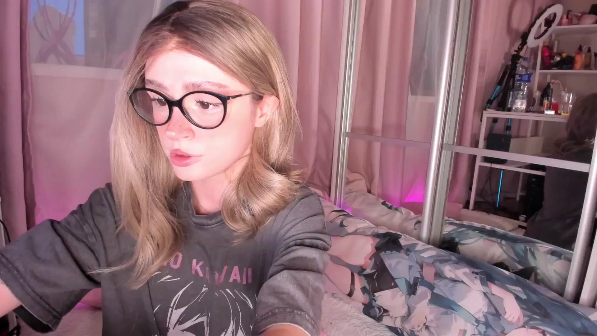 Gallery image thumbnail from AliceXsweeT's myfreecams stream on, 03/09/2026, 15:48 image 6 of 20