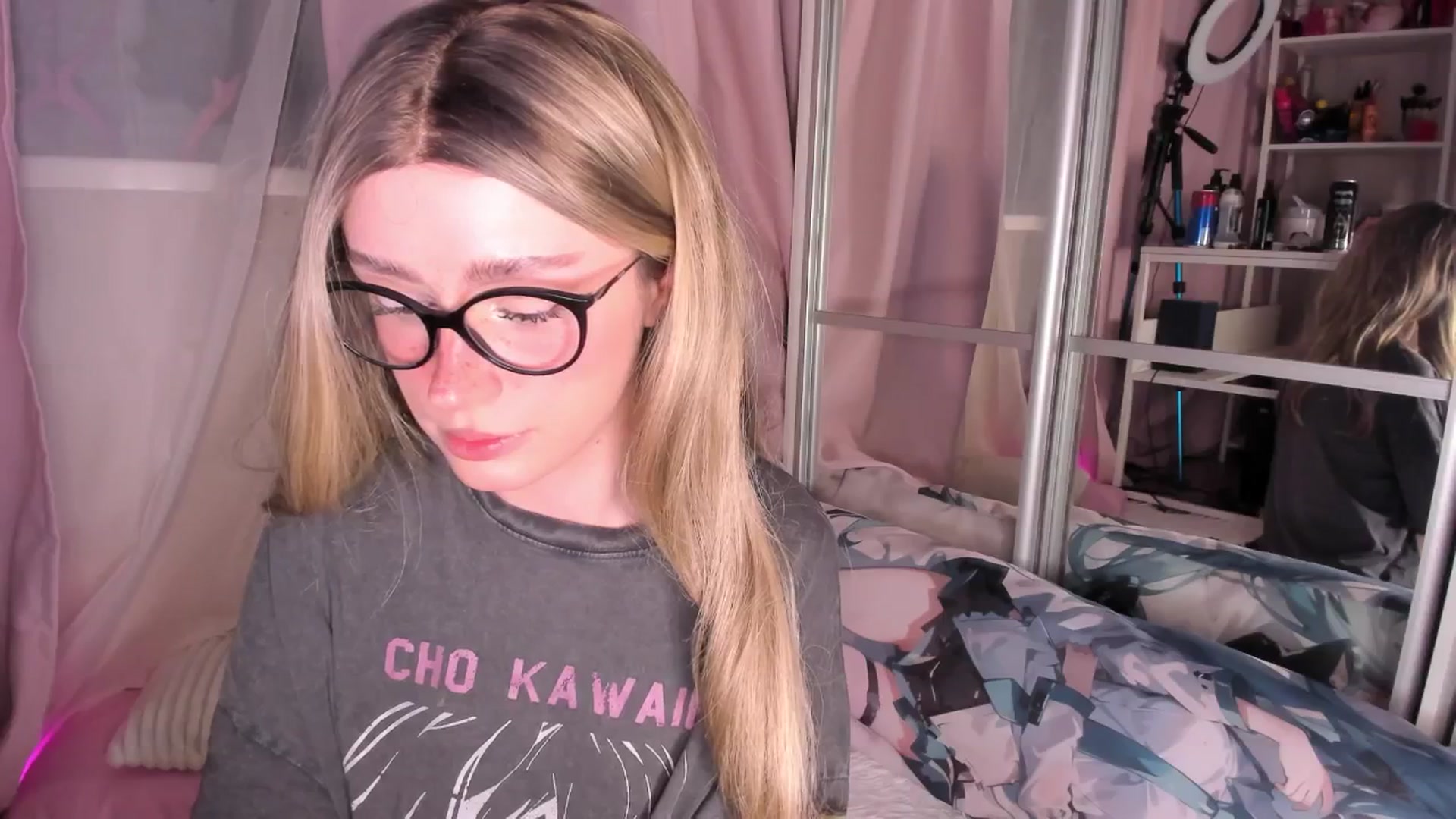 Gallery image thumbnail from AliceXsweeT's myfreecams stream on, 03/25/2026, 17:52 image 20 of 20