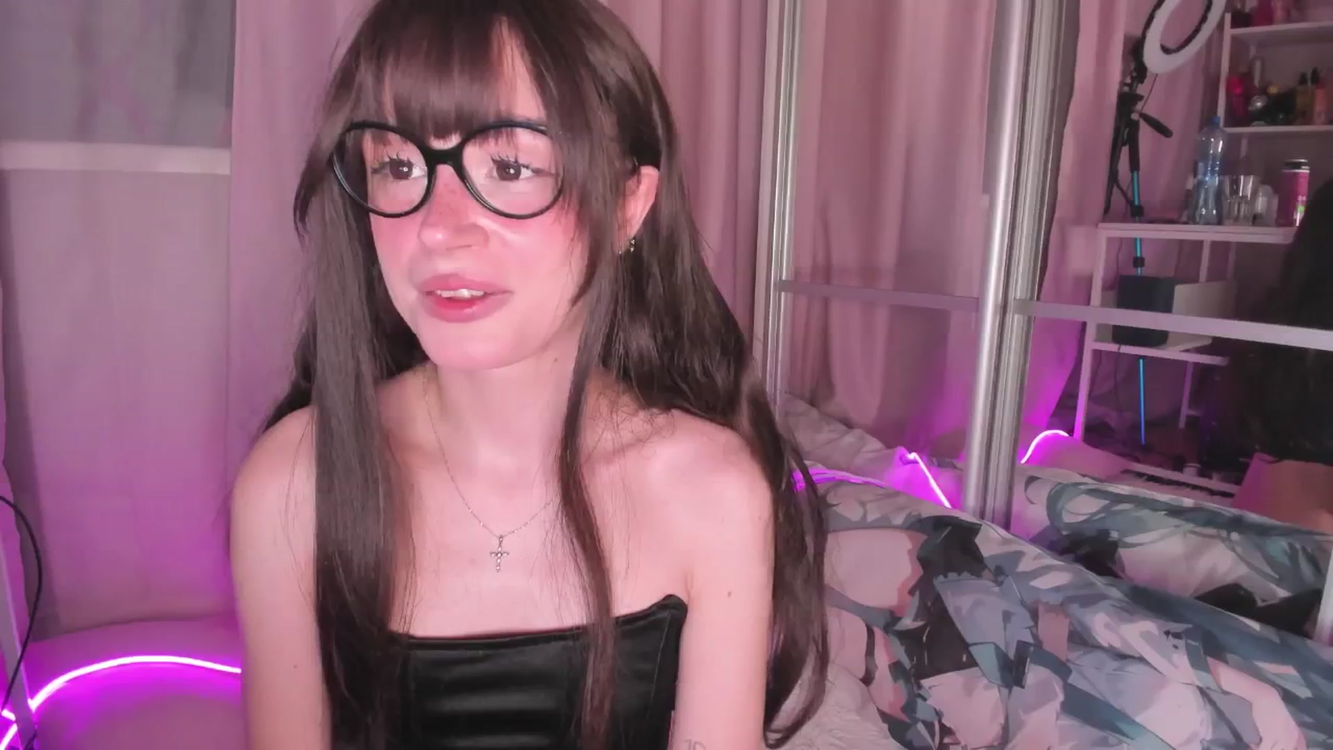 Gallery image thumbnail from AliceXsweeT's myfreecams stream on, 04/01/2026, 18:06 image 20 of 20