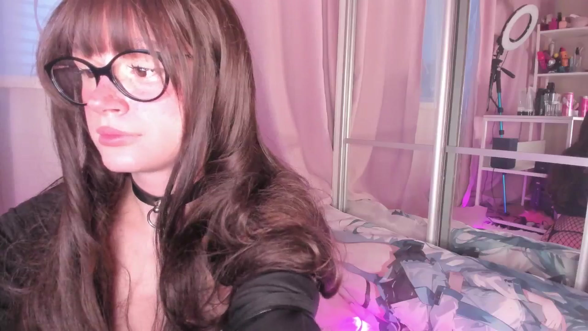 Gallery image thumbnail from AliceXsweeT's myfreecams stream on, 04/08/2026, 18:03 image 7 of 20