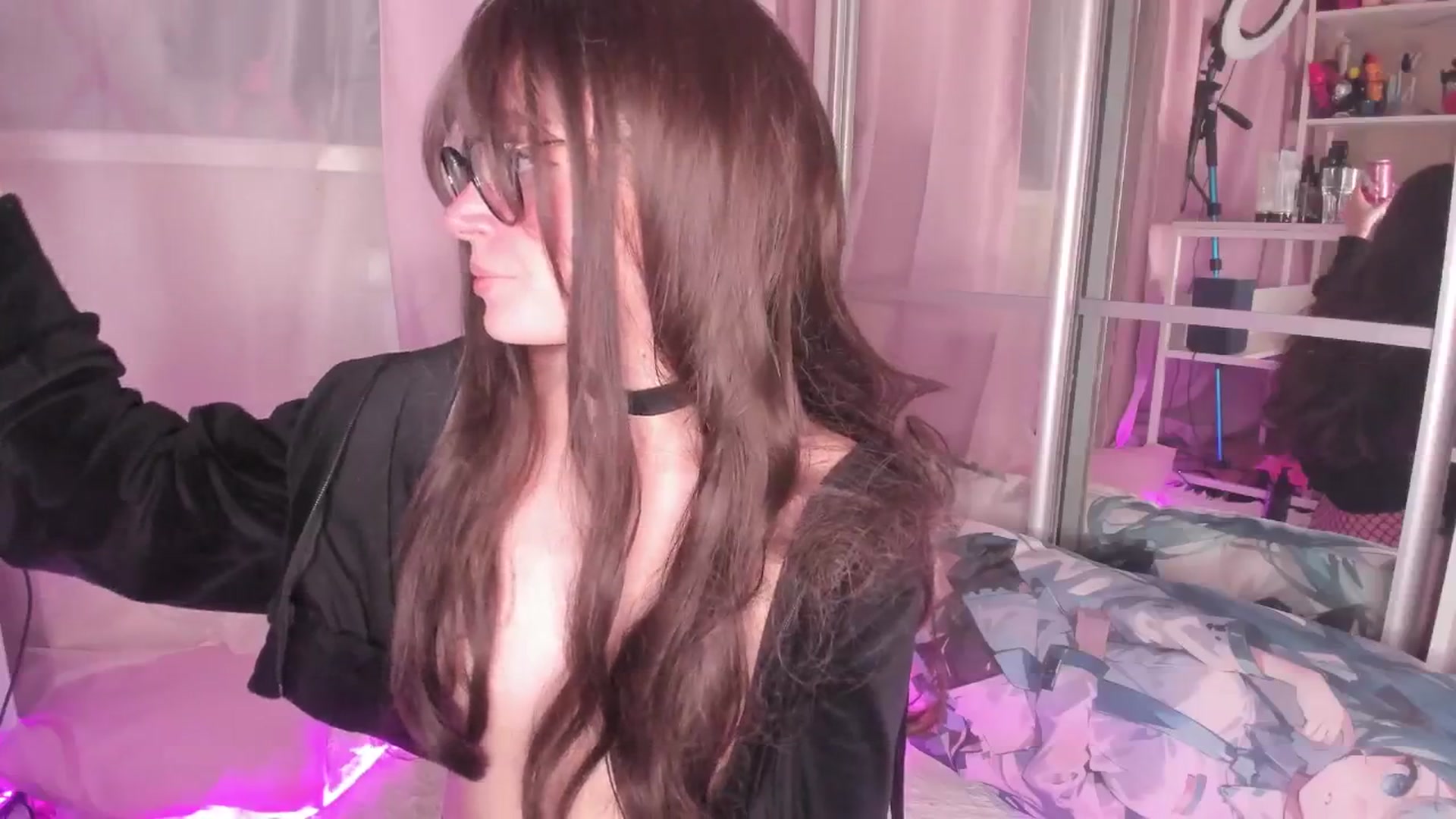 Gallery image thumbnail from AliceXsweeT's myfreecams stream on, 04/08/2026, 18:03 image 16 of 20