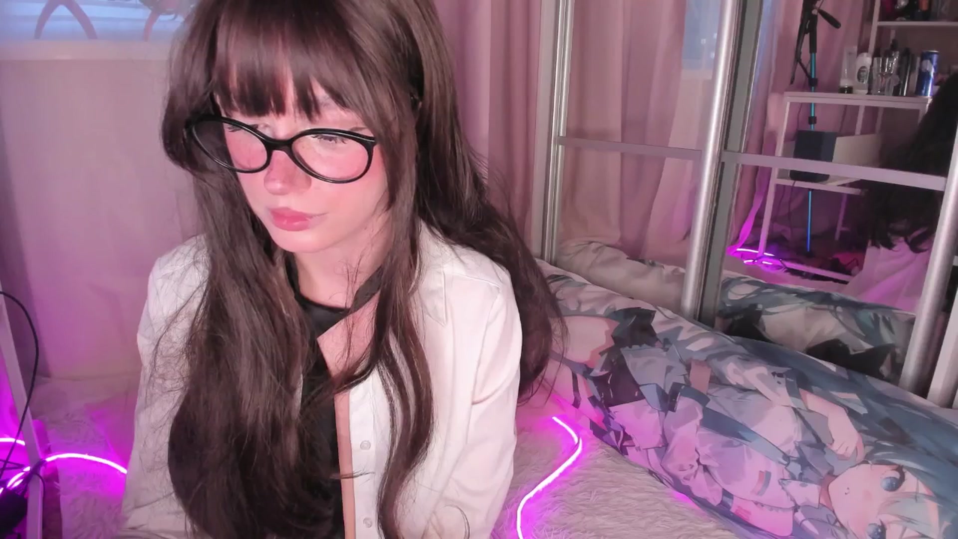 Gallery image thumbnail from AliceXsweeT's myfreecams stream on, 04/09/2026, 16:39 image 15 of 20