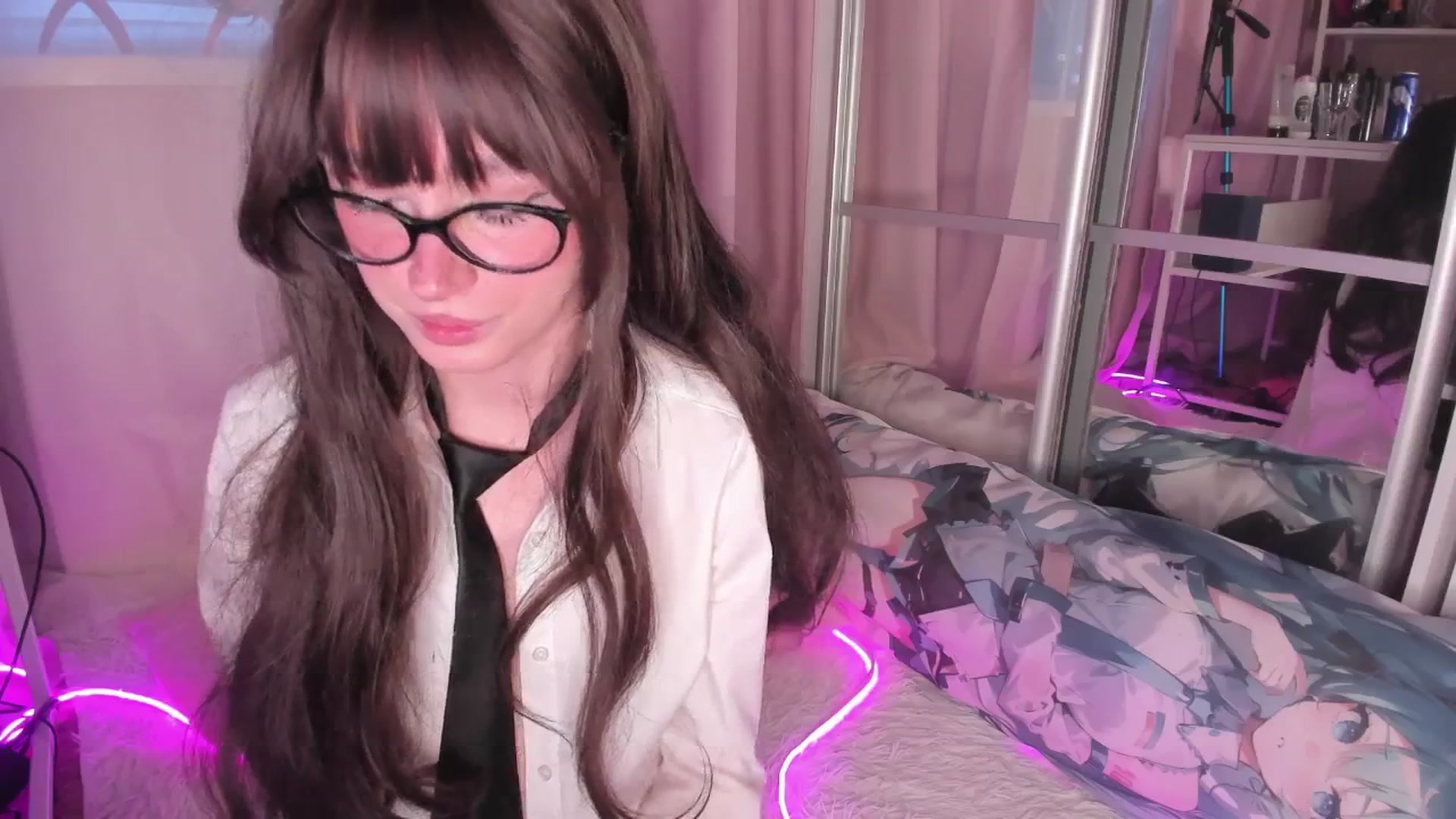 Gallery image thumbnail from AliceXsweeT's myfreecams stream on, 04/09/2026, 16:39 image 17 of 20