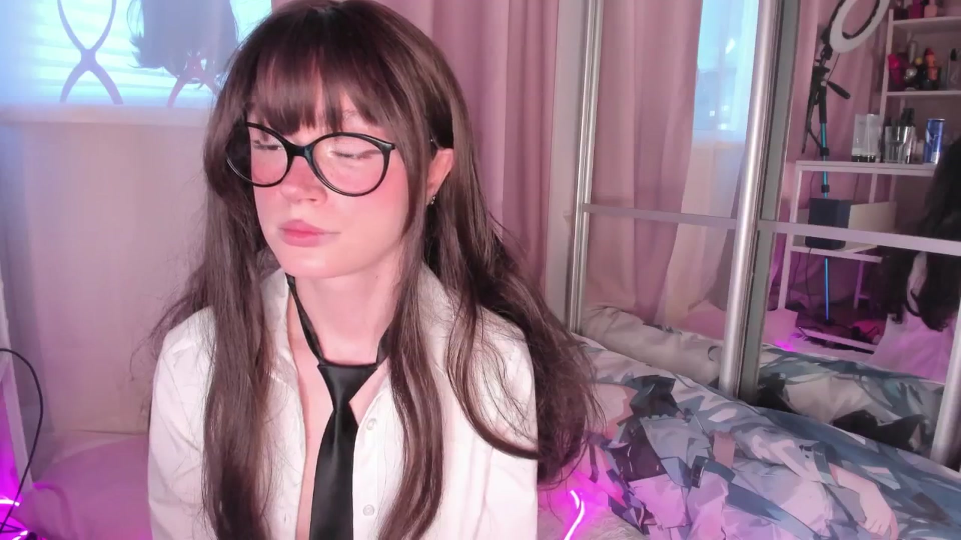 Gallery image thumbnail from AliceXsweeT's myfreecams stream on, 04/09/2026, 16:39 image 3 of 20