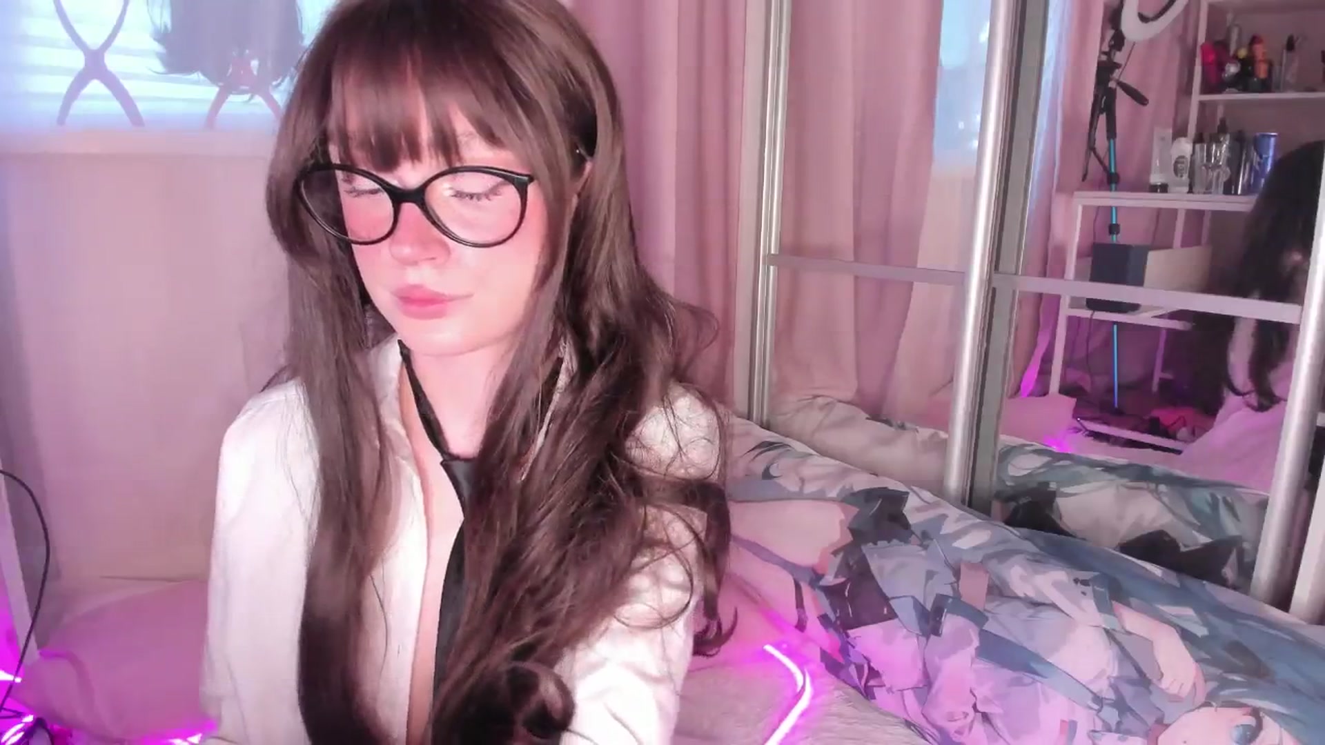 Gallery image thumbnail from AliceXsweeT's myfreecams stream on, 04/09/2026, 16:39 image 8 of 20